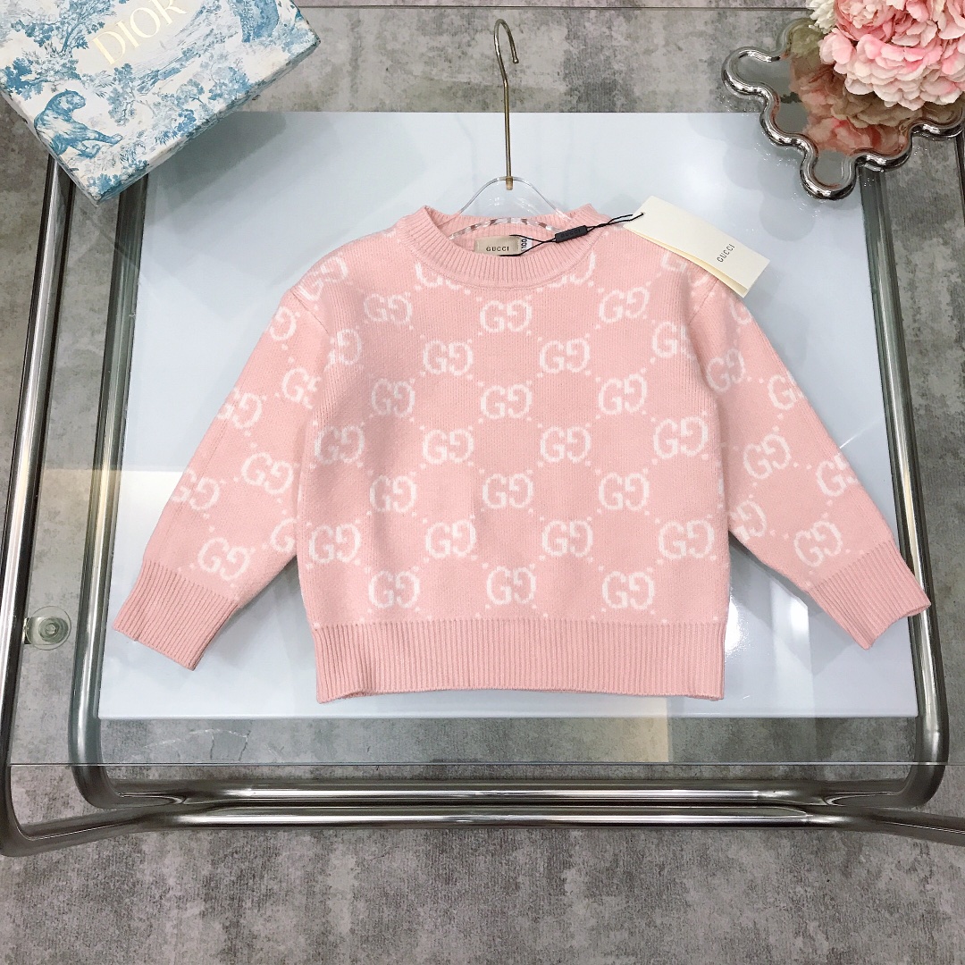 NO:579091,[Ready stock] Size - GUCC* Versatile series ~ Girls' pullover sweater, classic logo double GG letters logo integrated hook and line to create ~ thickened version can also be worn in winter, the fabric is super soft and delicate, and feels great!  The upper body has a high-end temperament, high version quality, simple and elegant style, the upper body is very good-looking, and the version is awesome size-110-120-130-140-150-[CM] Counter packaging 10, clothes, gucci, sweaters,19860909【现货发】  尺寸-  GUCC* 百搭系列～女童套头毛衣 经典logo双GG字母标志一体钩线打造～加厚款 冬季也可穿,面料超级柔软细腻,手感超好！上身气质高级感十足高版本质量 简单大方款式 上身非常好看 版型超赞 size-110-120-130-140-150-【CM】  专柜包装10,衣服,gucci,sweaters,,Children's