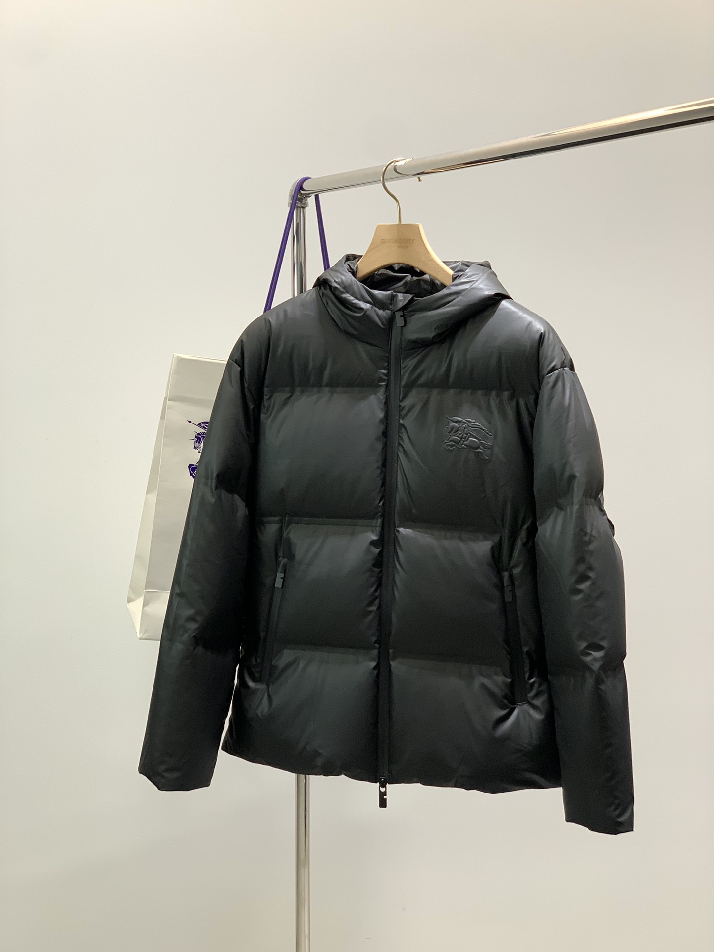 Burberry Hooded Down Puffer Coat - Stylish & Comfortable Outerwear for Women