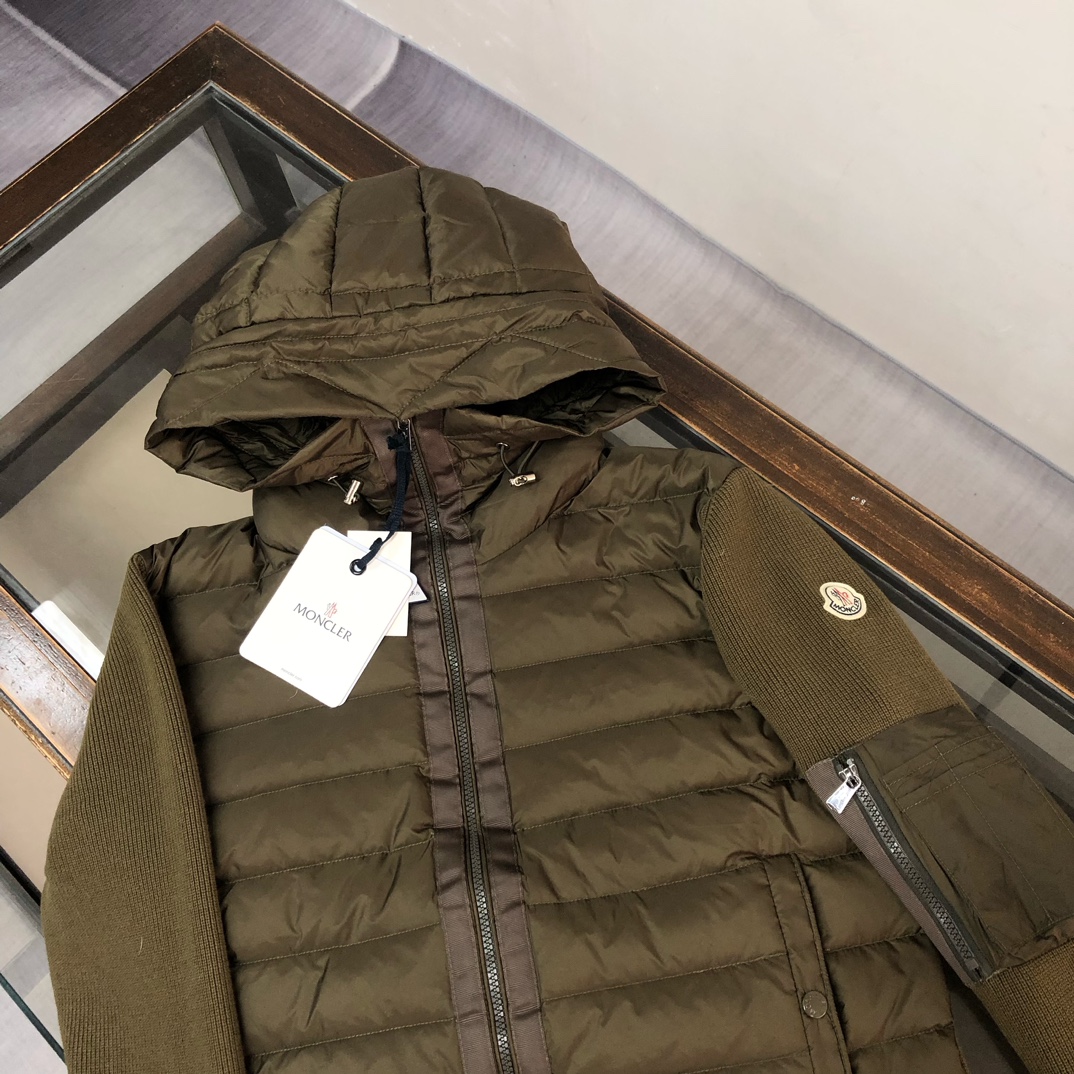 🆕🆕上新 Moncler 蒙口羽绒男士羊毛拼接连帽针织男士羽绒夹克外套！秋冬新品内搭神器!!!其实在国内