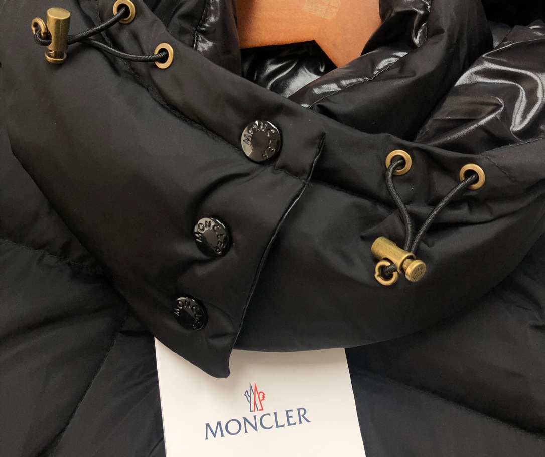 Moncler Daunenjacke, Damenstil — photo 6