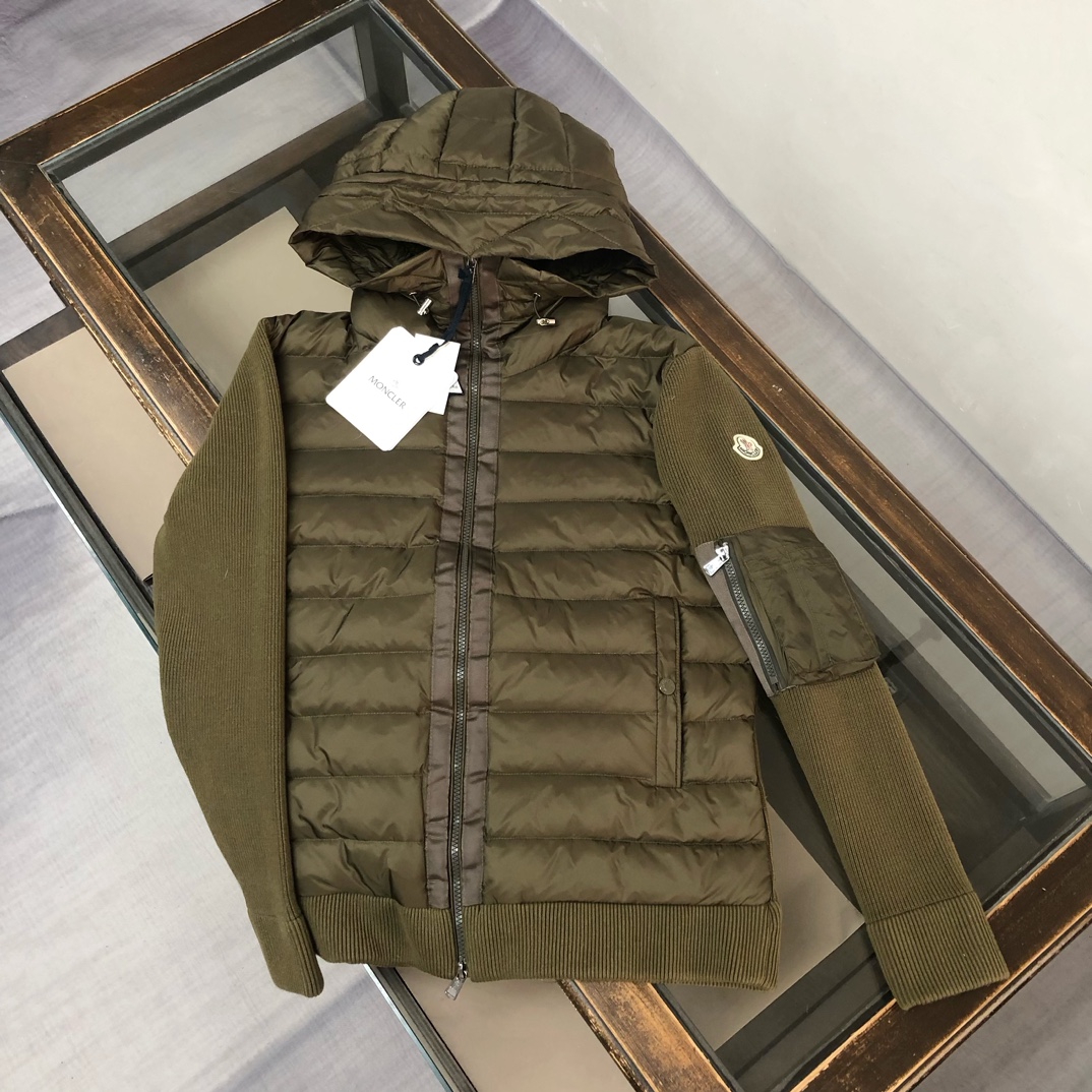 🆕🆕上新 Moncler 蒙口羽绒男士羊毛拼接连帽针织男士羽绒夹克外套！秋冬新品内搭神器!!!其实在国内