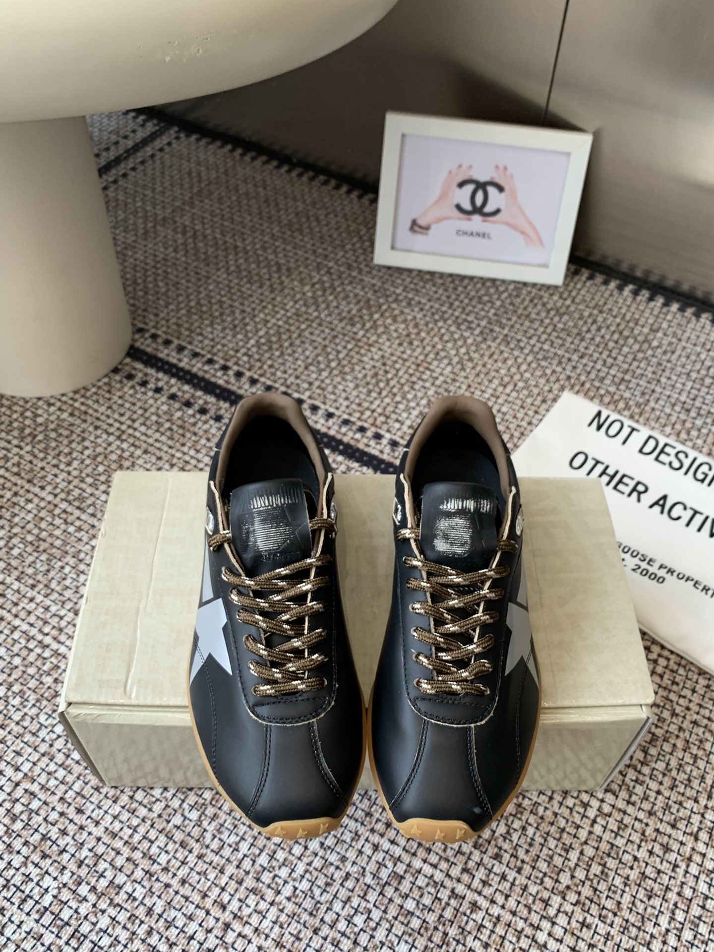 NO:564637,Men's size 40GGDB new top version of casual shoes for couples. The original version of the limited edition in the counter is developed one to one. All details are the same as the original version. Top quality shipment. Classic continuation. Versatile artifact. Personalized graffiti. Size35-44, casual shoes/sports shoes, sneakers.19860909男码40GGDB新款情侣休闲鞋顶级版本 专柜限量款原版一比一开发 所有细节和原版一样 顶级品质出货 经典的延续 百搭神器 个性涂鸦 Size35-44,休闲鞋/运动鞋,sneakers,Women's Shoes