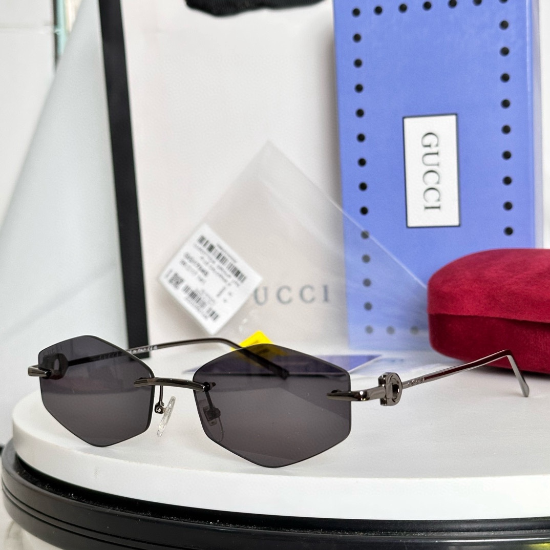 ‼️GUCC*🐝🐝🐝MODEL：GG1704S🐝🐝🐝SIZE：56口17-141🐝🐝🐝