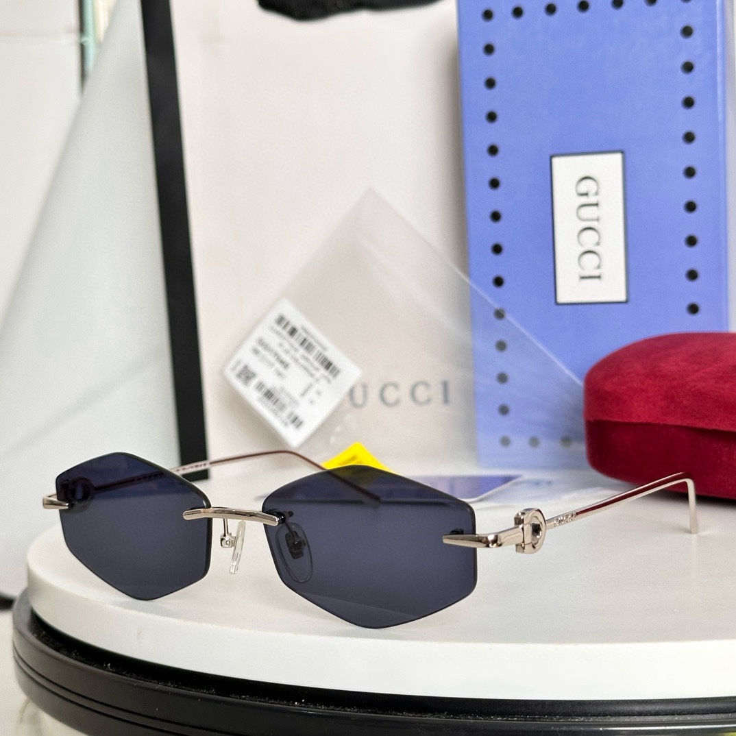 ‼️GUCC*🐝🐝🐝MODEL：GG1704S🐝🐝🐝SIZE：56口17-141🐝🐝🐝