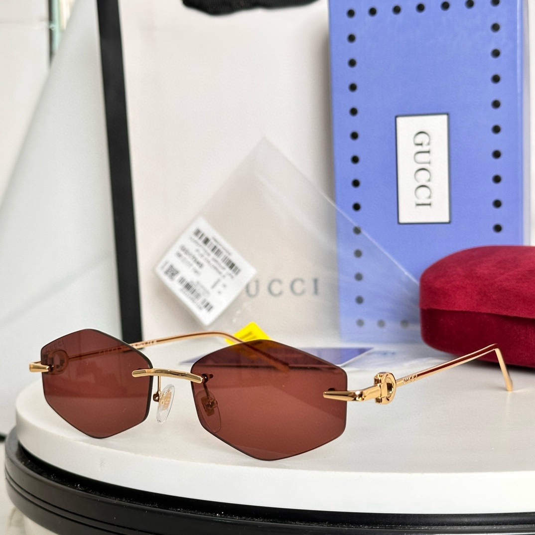 ‼️GUCC*🐝🐝🐝MODEL：GG1704S🐝🐝🐝SIZE：56口17-141🐝🐝🐝