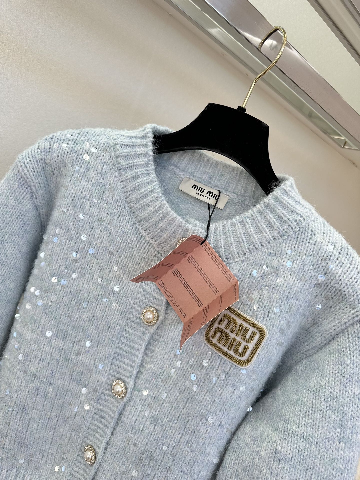 25 F 缪系女孩看过来 采用特殊亮片纱线 bingbing 的很显高级² ●SIZE SML●