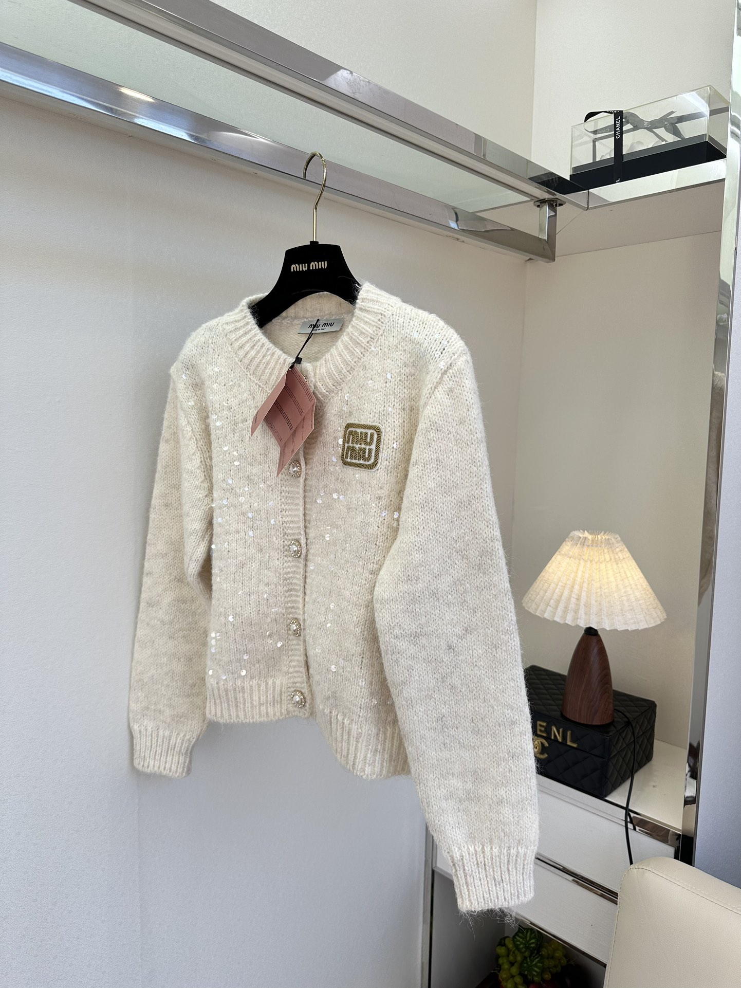 25 F 缪系女孩看过来 采用特殊亮片纱线 bingbing 的很显高级² ●SIZE SML●