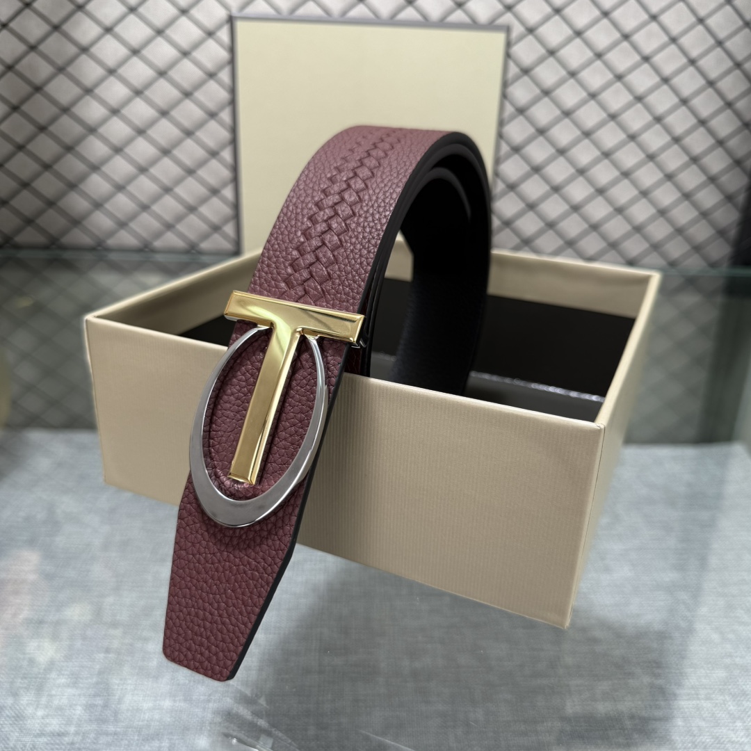 汤姆福特最新网红爆款双面头层牛皮专柜同步3.8宽新款上市了，原版牛皮，搭配铜扣，优雅，大方用的方便。谢谢