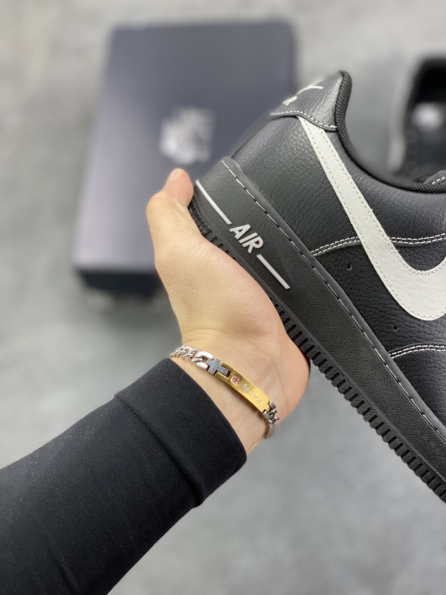 图片[6]-Nike Air Force 1 Low 黑白 原楦头原纸板 打造纯正空军版型 专注外贸渠道 全掌内置蜂窝气垫 原盒配件 原厂中底钢印、拉帮完美 货号：HQ2037-006 尺码：36 36.5 37.5 38 38.5 39 40 40.5 41 42 42.5 43 44 44.5 45-选品中心