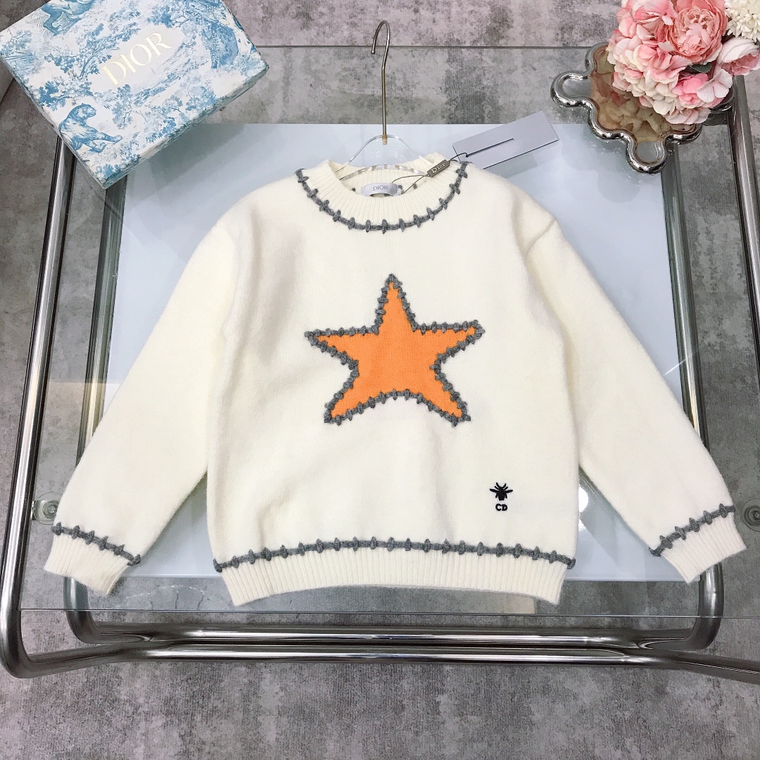 NO:578999,[Ready stock] DIO* versatile series ~ crochet lucky star pullover sweaters for boys and girls, imported loom custom crochet lace gray trim design ~ the fabric is super soft and delicate, selected blended high-quality sweaters and sweaters, feel great!  The upper body has a high-end temperament, high version quality, simple and elegant style, the upper body is very good-looking, and the version is awesome size--130-140-150-160 [CM] Counter packaging 10, clothes, dior, sweaters,19860909【现货发】  DIO* 百搭系列～钩花幸运星男女童套头毛衣 进口织机定制钩花边灰色镶边设计～面料超级柔软细腻 精选混纺优质毛衣针织衫 手感超好！上身气质高级感十足高版本质量 简单大方款式 上身非常好看 版型超赞 size--130-140-150-160【CM】  专柜包装10,衣服,dior,sweaters,,Children's