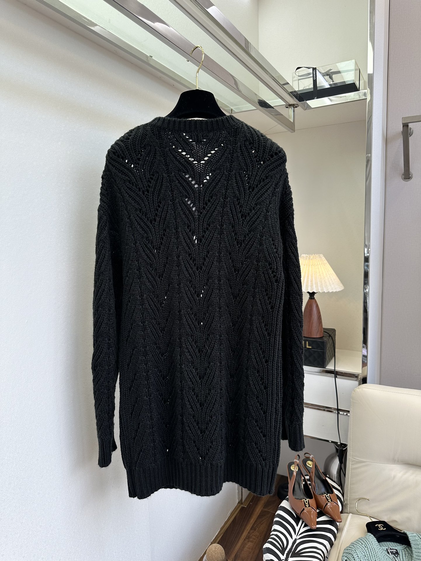 25 F 香香 大蝴蝶结装饰镂空羊毛针织裙 秀场款可可爱爱的大蝴蝶结太软萌了 蝴蝶结是可拆卸的哦² ●S