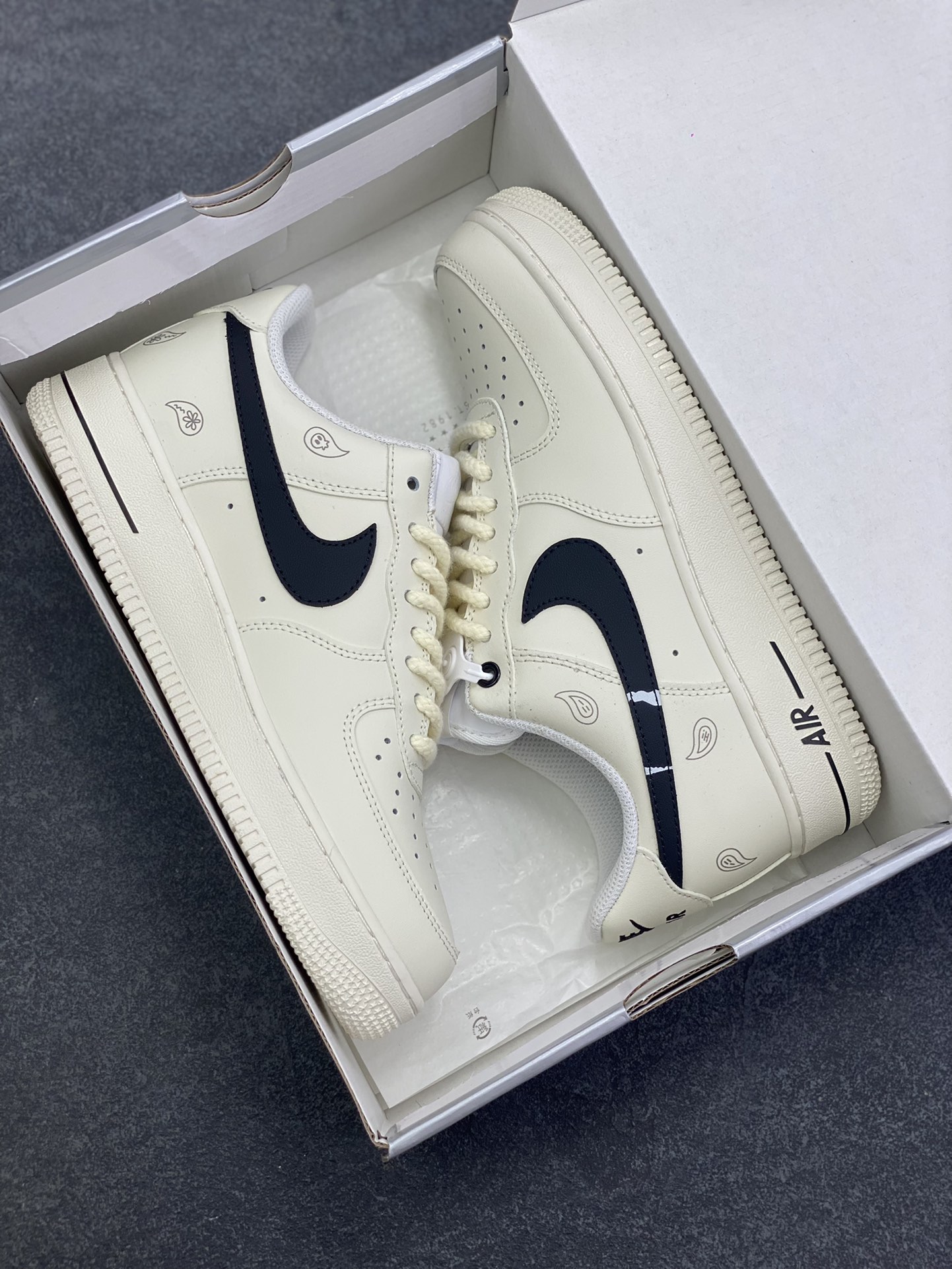 图片[9]-Nike Air Force 1 Low’07 佩斯利 空军一号低帮休闲板鞋 定制皮料 定制鞋盒 原楦原纸板 纯正空军版型 内置全掌气垫 货号：ZH0316-128 尺码：36 36.5 37.5 38 38.5 39 40 40.5 41 42 42.5 43 44 44.5 45-选品中心