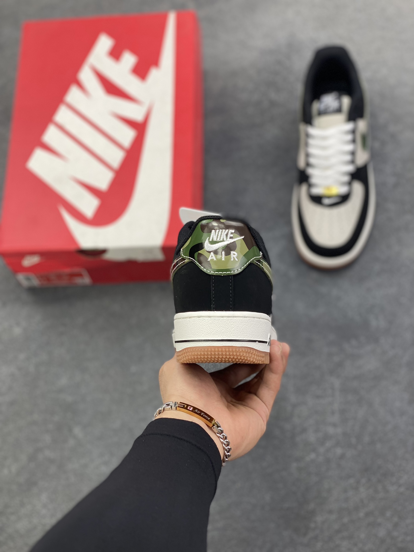 图片[4]-Air Force 1 Low 迷彩 原楦头原纸板 打造纯正空军版型 #专注外贸渠道 全掌内置蜂窝气垫 #原盒配件 原厂中底钢印、拉帮完美 货号：HQ1967-200 尺码：36 36.5 37.5 38 38.5 39 40 40.5 41 42 42.5 43 44 44.5 45 46-选品中心