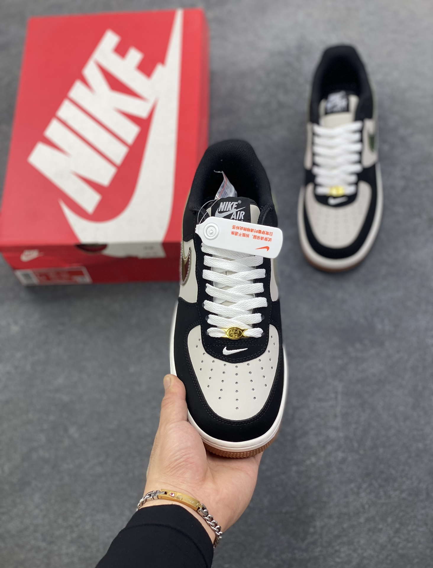图片[2]-Air Force 1 Low 迷彩 原楦头原纸板 打造纯正空军版型 #专注外贸渠道 全掌内置蜂窝气垫 #原盒配件 原厂中底钢印、拉帮完美 货号：HQ1967-200 尺码：36 36.5 37.5 38 38.5 39 40 40.5 41 42 42.5 43 44 44.5 45 46-选品中心