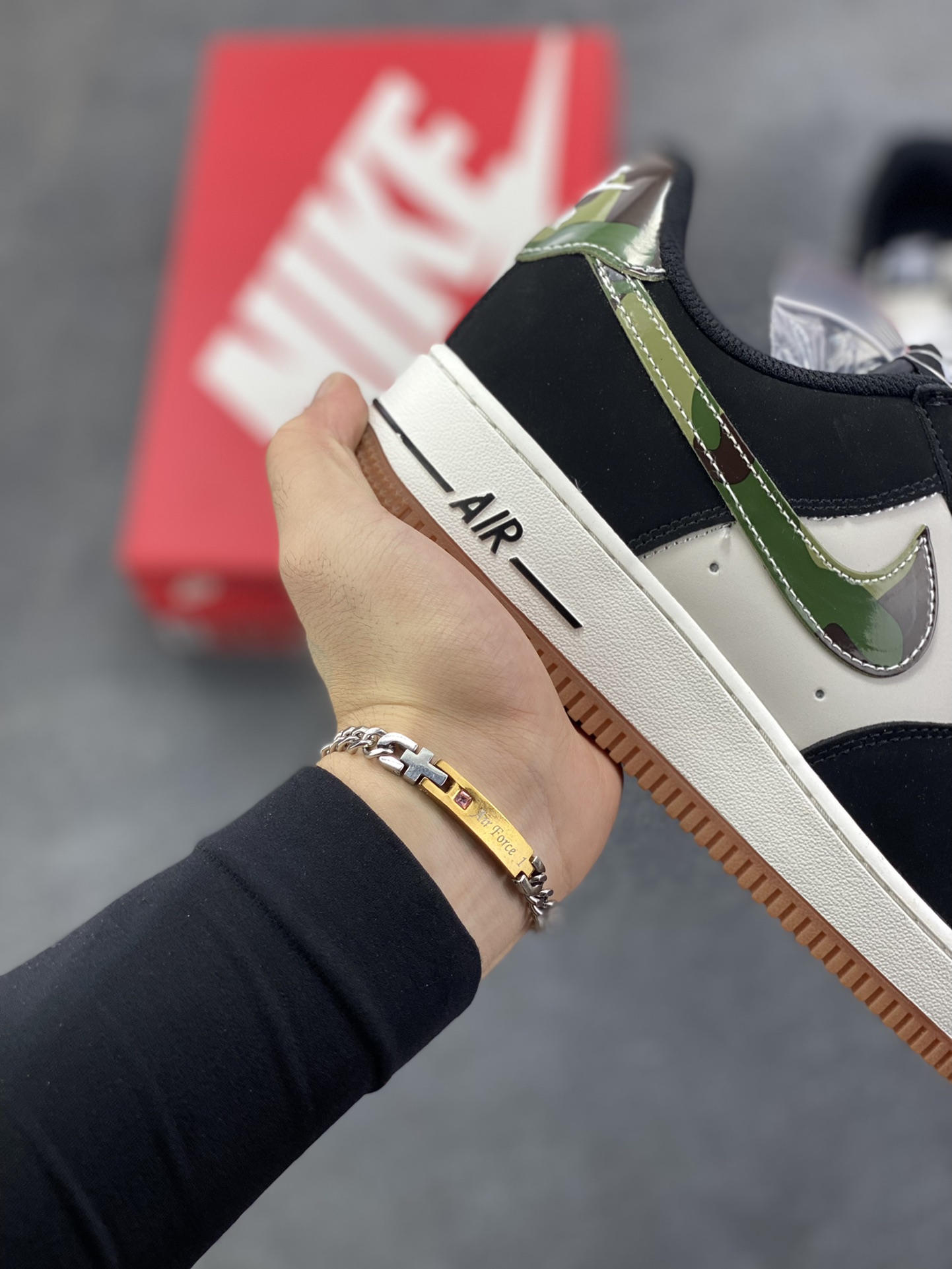图片[6]-Air Force 1 Low 迷彩 原楦头原纸板 打造纯正空军版型 #专注外贸渠道 全掌内置蜂窝气垫 #原盒配件 原厂中底钢印、拉帮完美 货号：HQ1967-200 尺码：36 36.5 37.5 38 38.5 39 40 40.5 41 42 42.5 43 44 44.5 45 46-选品中心