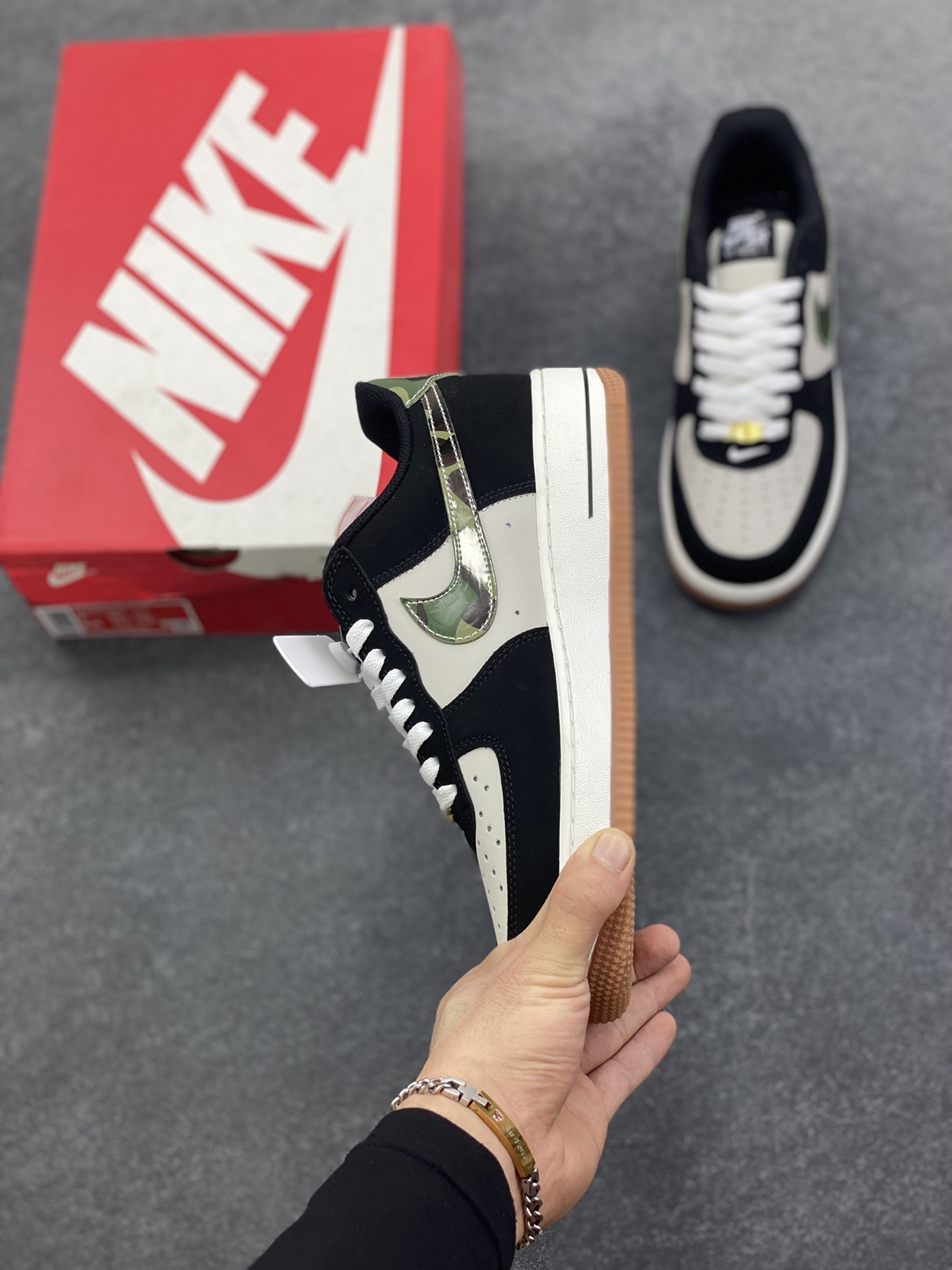 图片[3]-Air Force 1 Low 迷彩 原楦头原纸板 打造纯正空军版型 #专注外贸渠道 全掌内置蜂窝气垫 #原盒配件 原厂中底钢印、拉帮完美 货号：HQ1967-200 尺码：36 36.5 37.5 38 38.5 39 40 40.5 41 42 42.5 43 44 44.5 45 46-选品中心