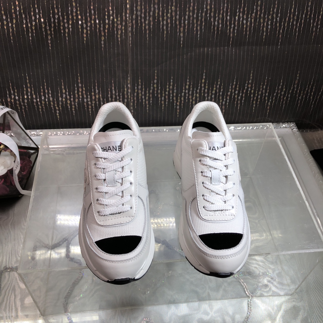 NO:612428,Top quality Chane＊25K The most anticipated high-heeled thick-soled sneakers of the year. I'm attracted by it at first glance. It can be matched casually. It doubles the fashion sense. It looks tall and looks stylish. It is a must-have casual sneaker. The upper is imported calfskin/special material. The lining is breathable mesh/sheepskin. The original open-molded outsole. The heel height is 6cm. Size 35-41.  〔40.41 Customized〕,casual shoes/sports shoes,chanel,sneakers,cowhide,sheepskin19860909出 顶级品质Chane＊25K年度最期待的高跟厚底运动鞋 一眼心动 随便搭配 时髦感倍增 显高又出片 必入的一款休闲运动鞋 鞋面进口小牛皮/特殊材料 内里透气网/羊皮 大底原版开模大底 跟高6cm 码数35–41 〔40.41定做〕,休闲鞋/运动鞋,chanel,sneakers,cowhide,sheepskin,Women's Shoes