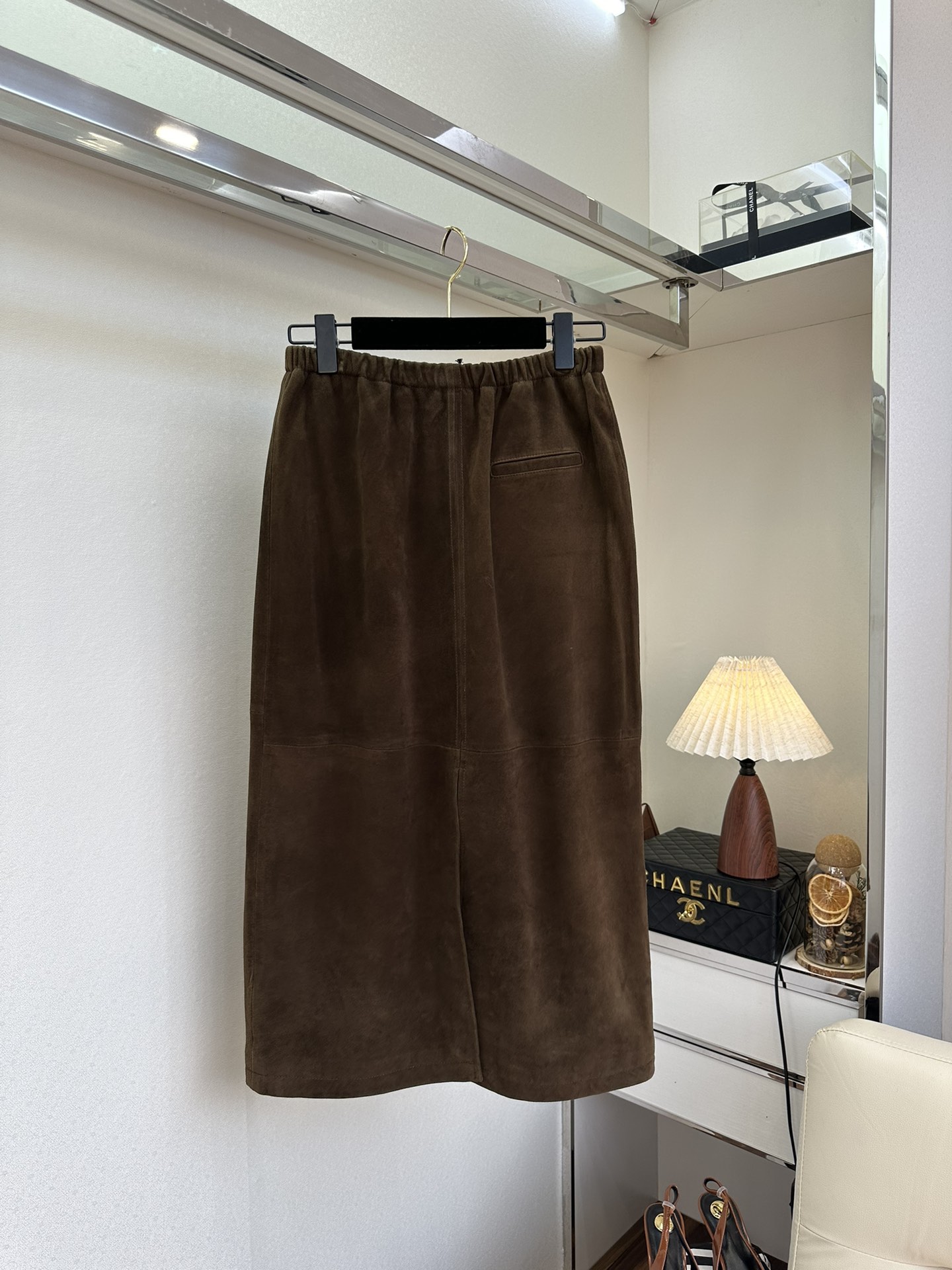 Elegant Brown Suede Midi Skirt - Timeless Style & Comfort 4 i1760057187 7883 2