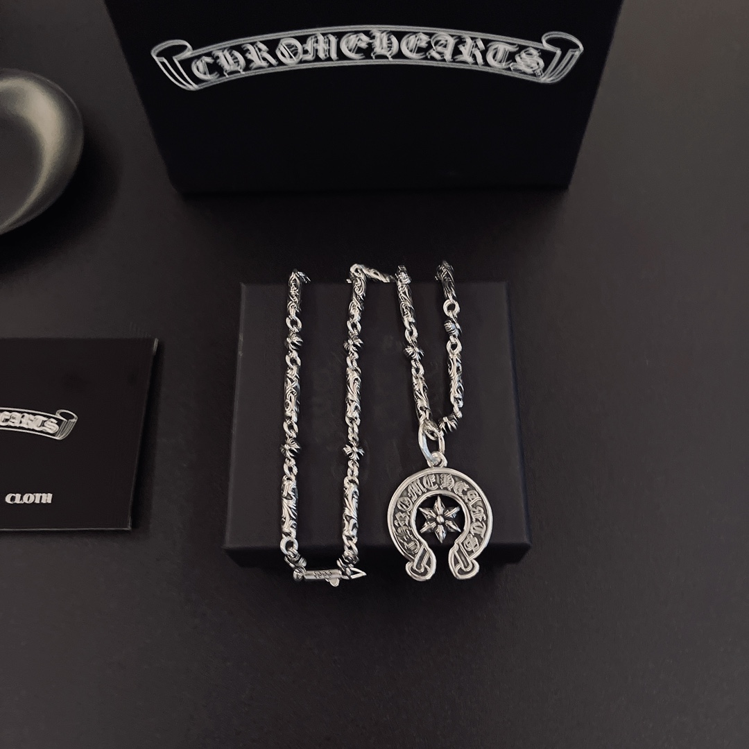 NO:555444,So handsome, the latest Chrome Hearts. No explosions, no hair. Factory direct sales. Original one-to-one replica. Chrome Hearts Necklace, fine jewelry, chrome hearts, necklace.19860909太帅爆了最新款克罗心 不爆不发 厂家直销 原版一比一复刻 克罗心项链,饰品精品,chrome hearts,necklace,Jewelry