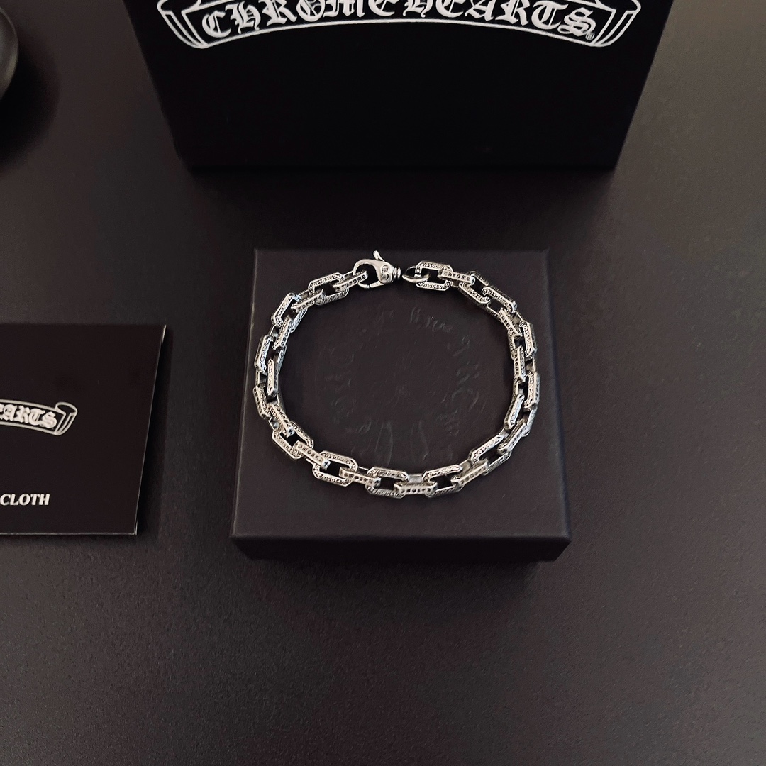 NO:603884,So handsome, the latest Chrome Hearts. No explosions, no hair. Factory direct sales. Original one-to-one replica. Chrome Hearts Bracelet, fine jewelry, chrome hearts, bracelet.19860909太帅爆了最新款克罗心 不爆不发 厂家直销 原版一比一复刻 克罗心手链,饰品精品,chrome hearts,bracelet,Jewelry