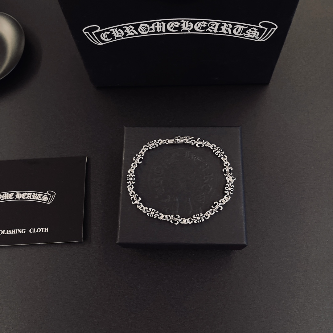 NO:555433,The latest Chrome Hearts are so handsome. They don’t explode without bursting. Factory direct sales. The original version is reproduced one to one. Chrome Hearts can be chained, fine jewelry, chrome hearts.19860909太帅爆了最新款克罗心 不爆不发 厂家直销 原版一比一复刻 克罗心可链,饰品精品,chrome hearts,Jewelry