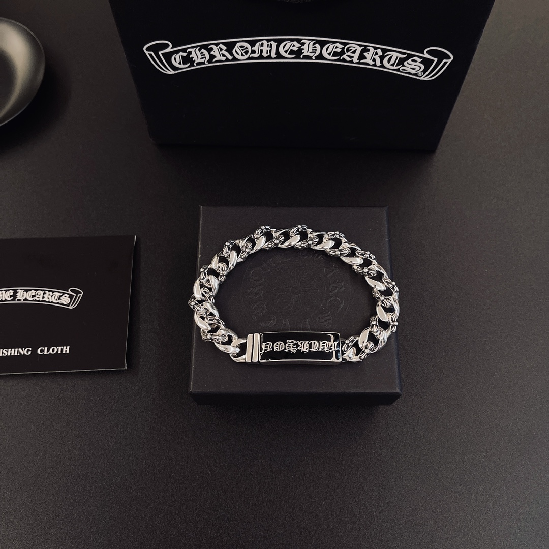 NO:555458,So handsome, the latest Chrome Hearts. No explosions, no hair. Factory direct sales. Original one-to-one replica. Chrome Hearts Bracelet, fine jewelry, chrome hearts, bracelet.19860909太帅爆了最新款克罗心 不爆不发 厂家直销 原版一比一复刻 克罗心手链,饰品精品,chrome hearts,bracelet,Jewelry
