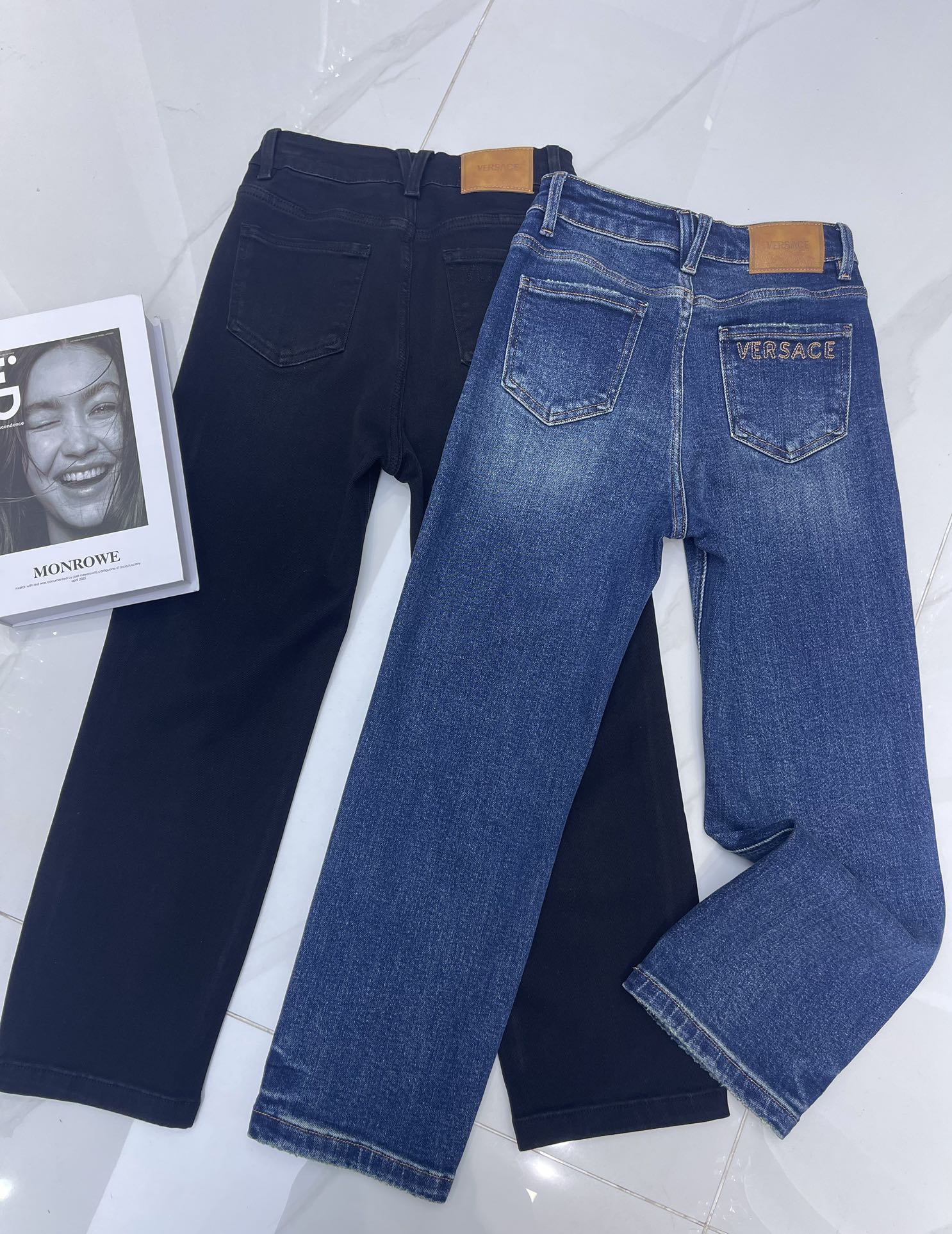 Versace Embroidered Slim-Fit Jeans: Comfortable Stretch Denim, Stylish Logo Detail 3 i1760067264 2851 1