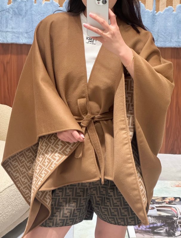 芬迪 Fendi 传世高定桑蚕丝丝巾围巾 #05999EE4 3