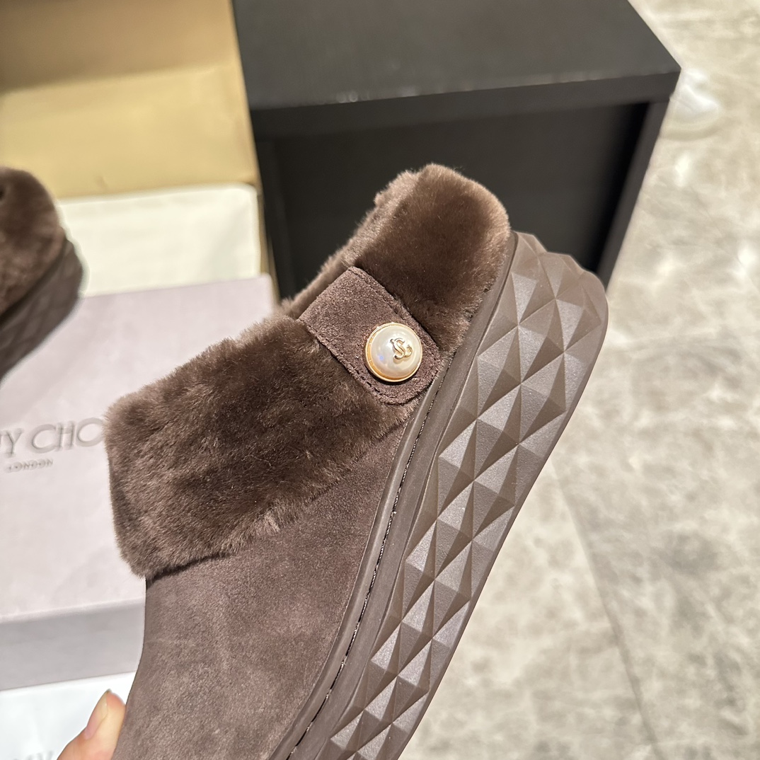 Jimmy Choo Shearling-Lined Suede Clogs: Warm, Stylish, and Uniquely Crafted 7 i1760070189 9550 4