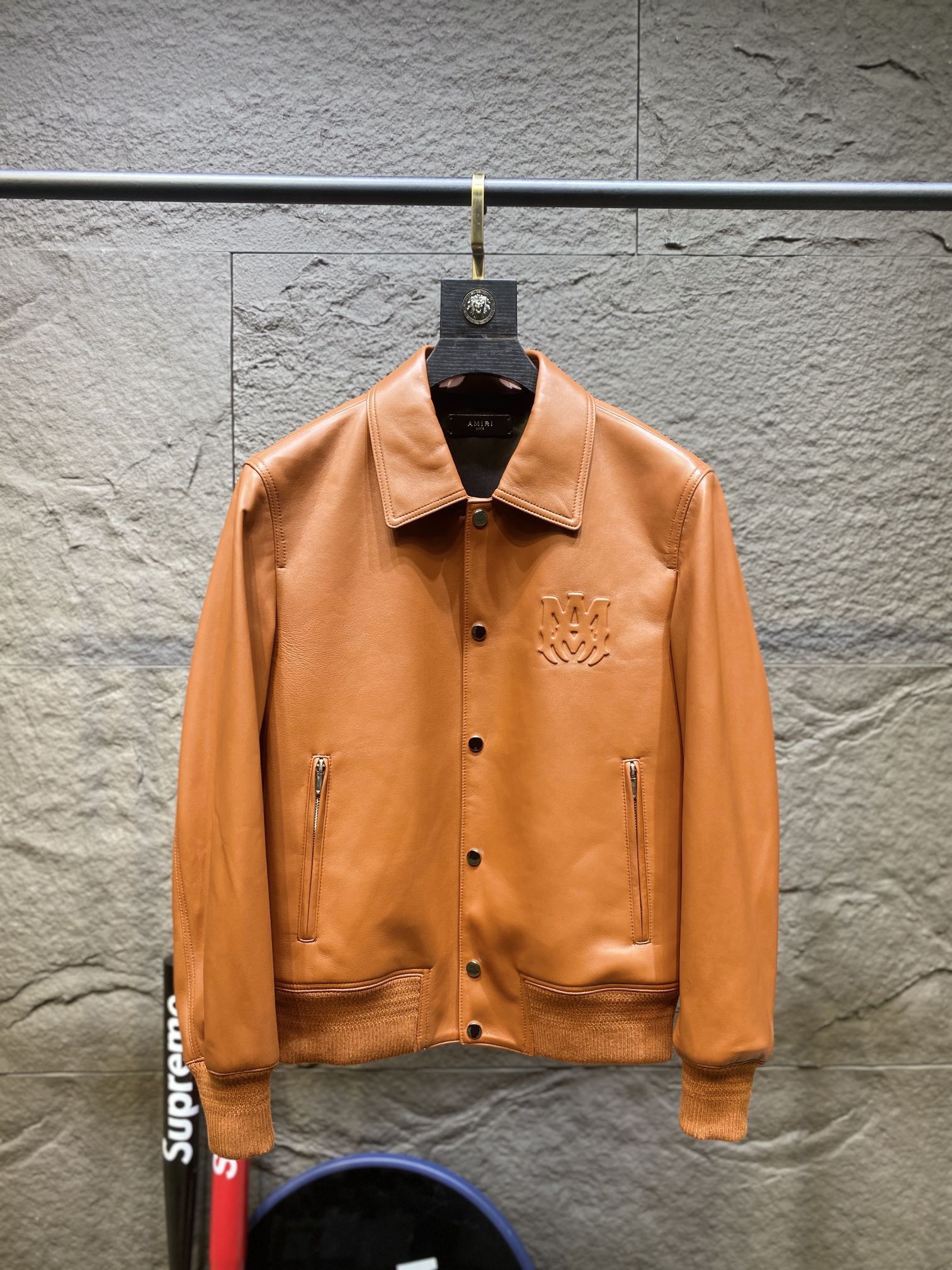 Chaqueta de cuero genuino nuevo estilo Amiri, proceso de pulido y prensado con marca, piel de oveja suave y delicada al…