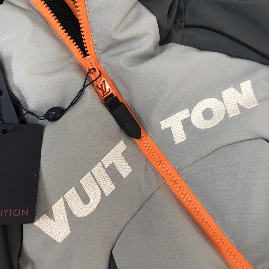 🆕🔥Louis vuitton/LV 驴家 拼接冲锋衣连帽羽绒服 重磅首发重工羽绒服，男女同款。使用出色