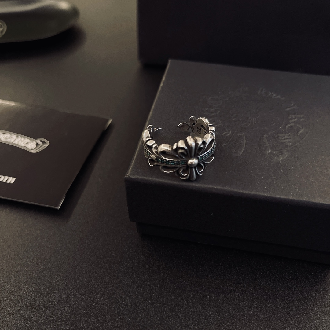 NO:603872,The latest Chrome Hearts are so handsome. They don’t explode without bursting. Factory direct sales. The original version is reproduced one to one. Chrome Hearts, fine jewelry, chrome hearts.19860909太帅爆了最新款克罗心 不爆不发 厂家直销 原版一比一复刻 克罗心,饰品精品,chrome hearts,Jewelry