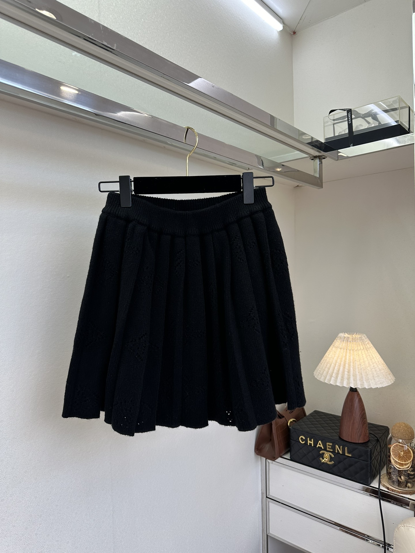 25 F LV早秋镂空钩花针织套装 少女漫画即视感² /套●SIZE SML●