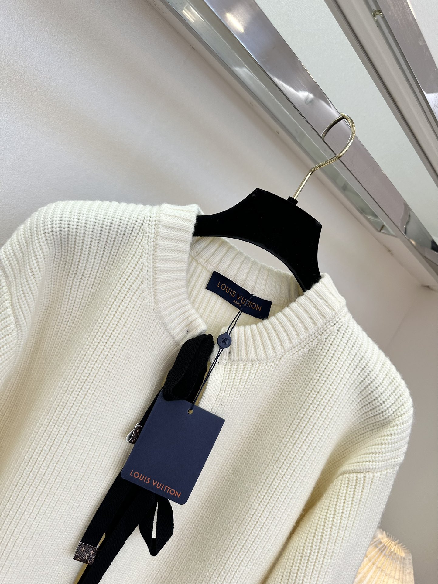 25 F lv蝴蝶结系带 针织开衫 超级百搭款 适合人群广泛 ² ●SIZE SML●