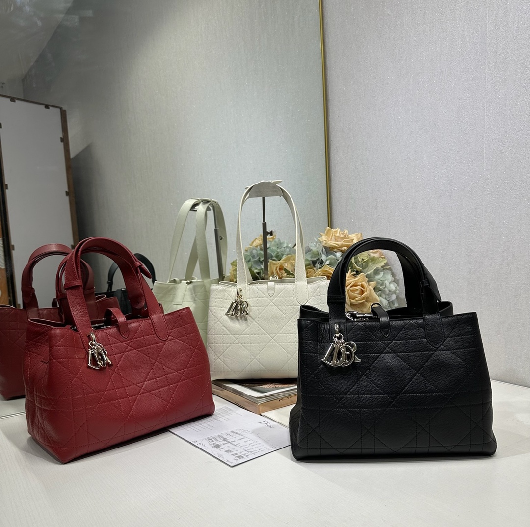 NO:558305,DIOR TOUJOURS Handbags Goat Pattern Medium Collection Picture Model, Dior, dior, dior19860909DIOR TOUJOURS 手袋 山羊纹中号集合图 型号,迪奥,dior,dior,Bag