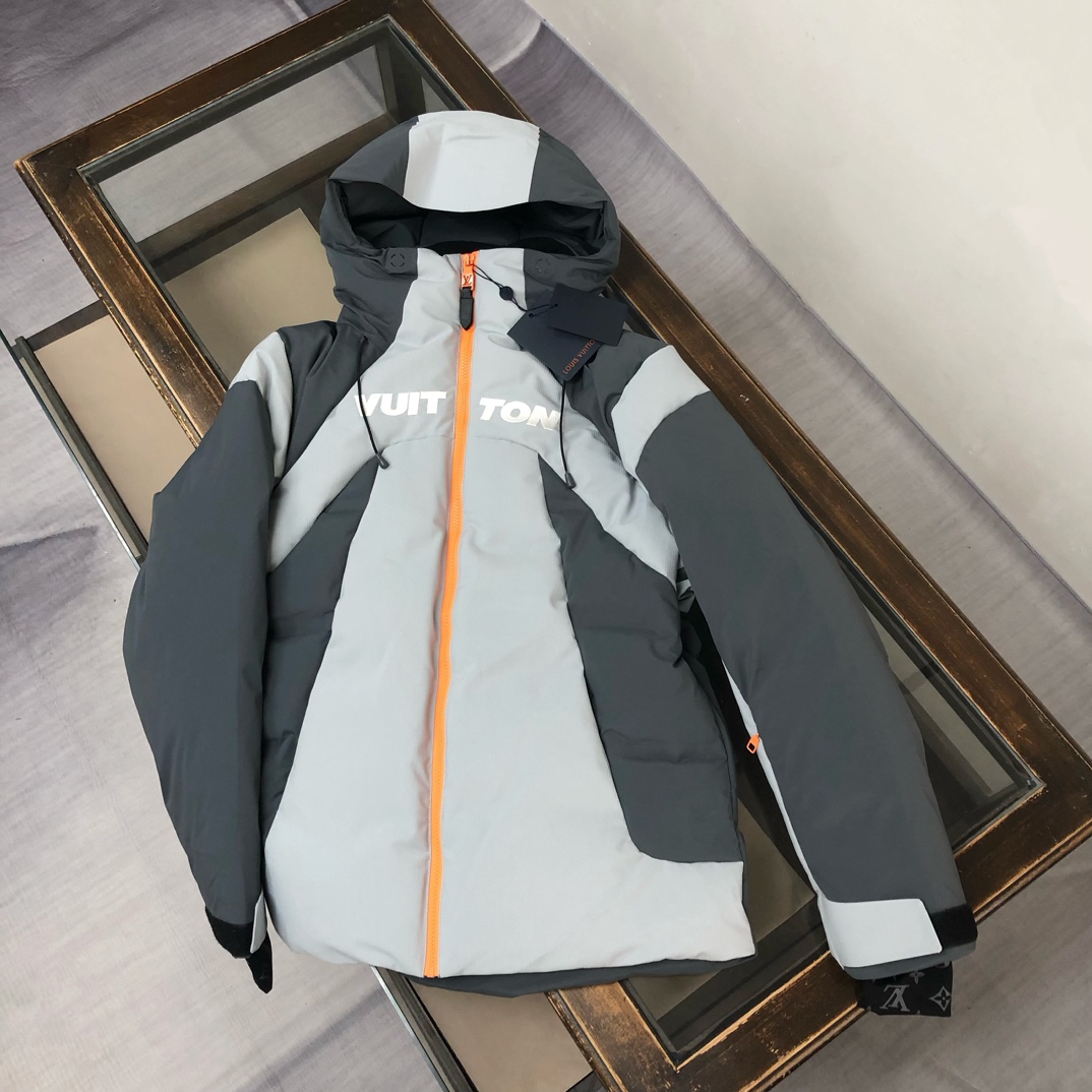 🆕🔥Louis vuitton/LV 驴家 拼接冲锋衣连帽羽绒服 重磅首发重工羽绒服，男女同款。使用出色