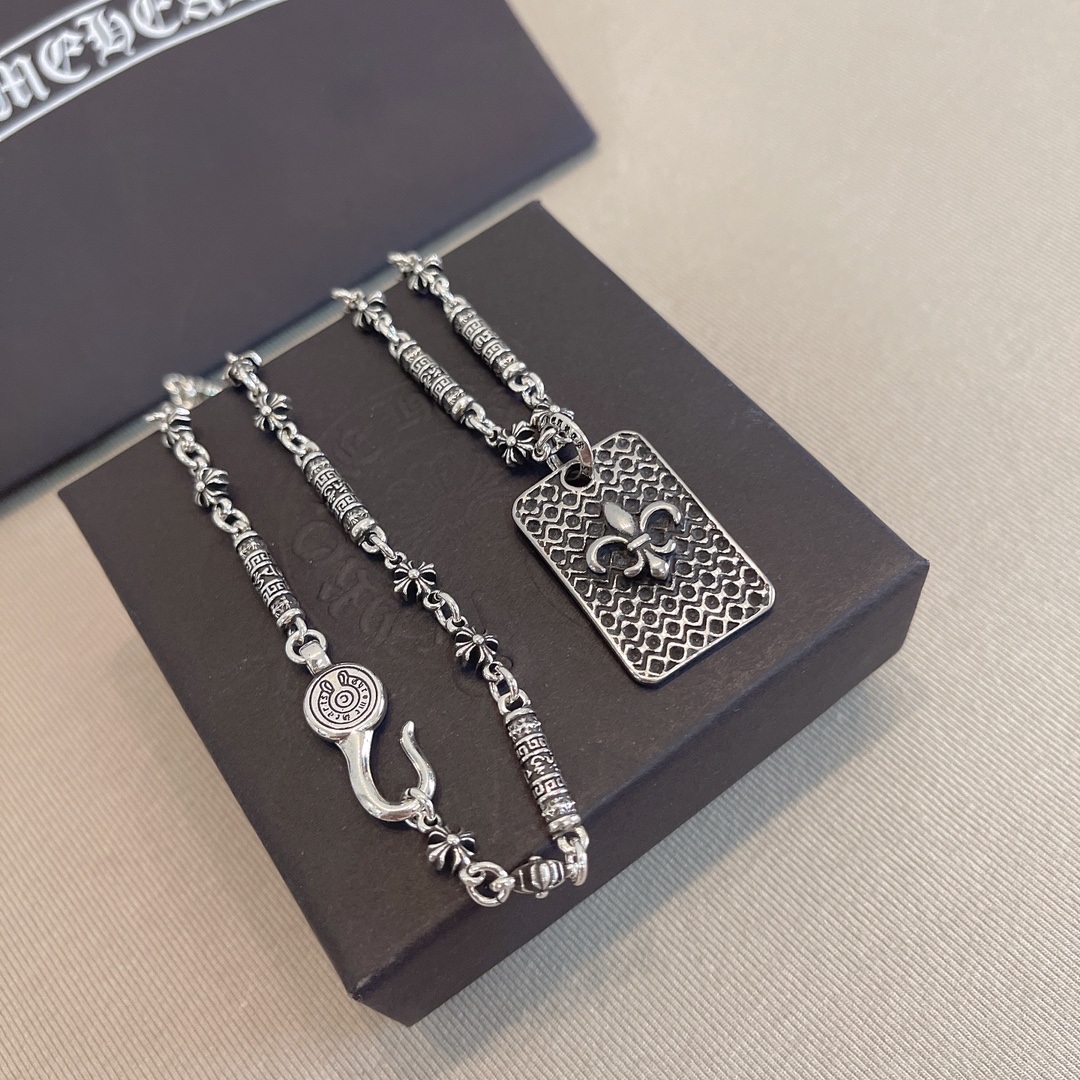 NO:557225,So handsome, the latest Chrome Hearts. No explosions, no hair. Factory direct sales. Original one-to-one replica. Chrome Hearts Necklace, fine jewelry, chrome hearts, necklace.19860909太帅爆了最新款克罗心 不爆不发 厂家直销 原版一比一复刻 克罗心项链,饰品精品,chrome hearts,necklace,Jewelry