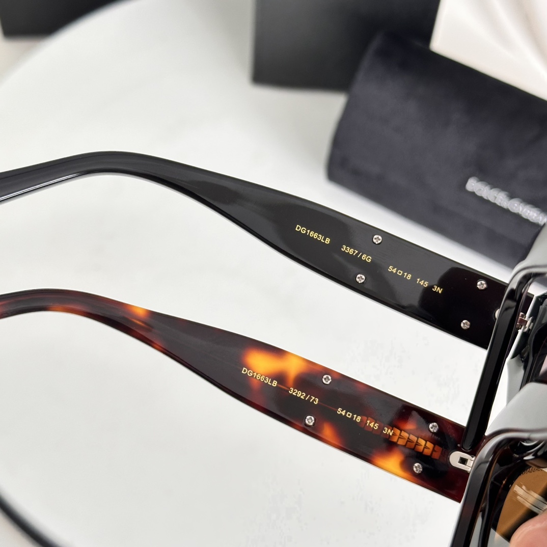 。 ‼️DOLCE & GABBAN*🌟🌟🌟MODEL：DG1663LB 🌟🌟🌟SIZE:54口18-1
