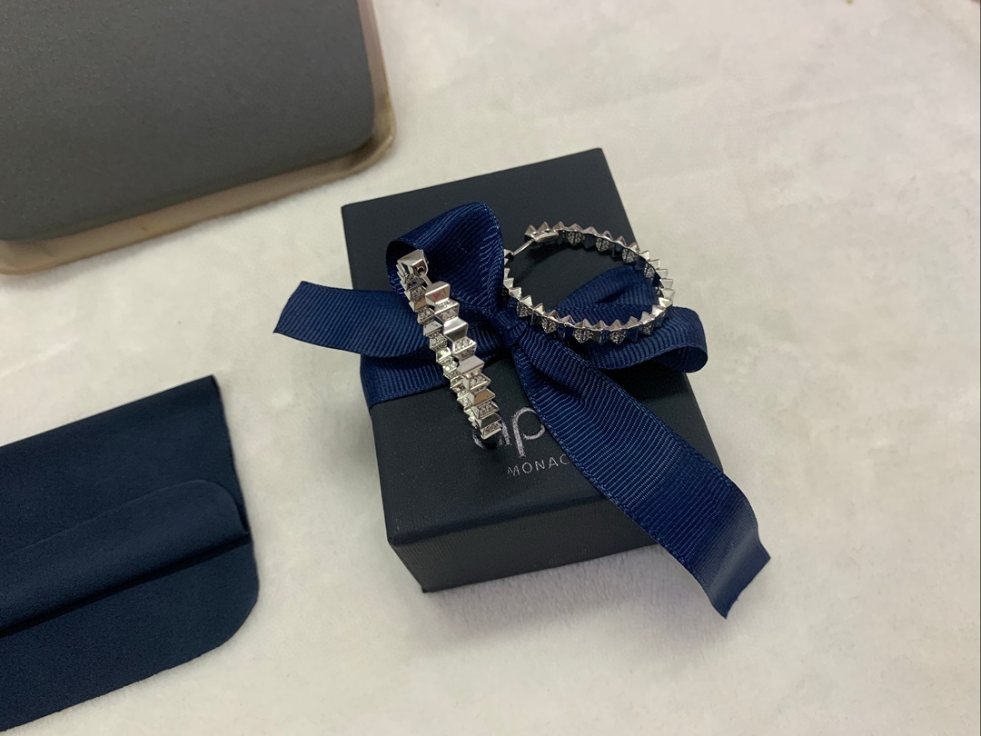 APm Monaco银白色XL UP and Down圈形耳环耳饰波浪时尚