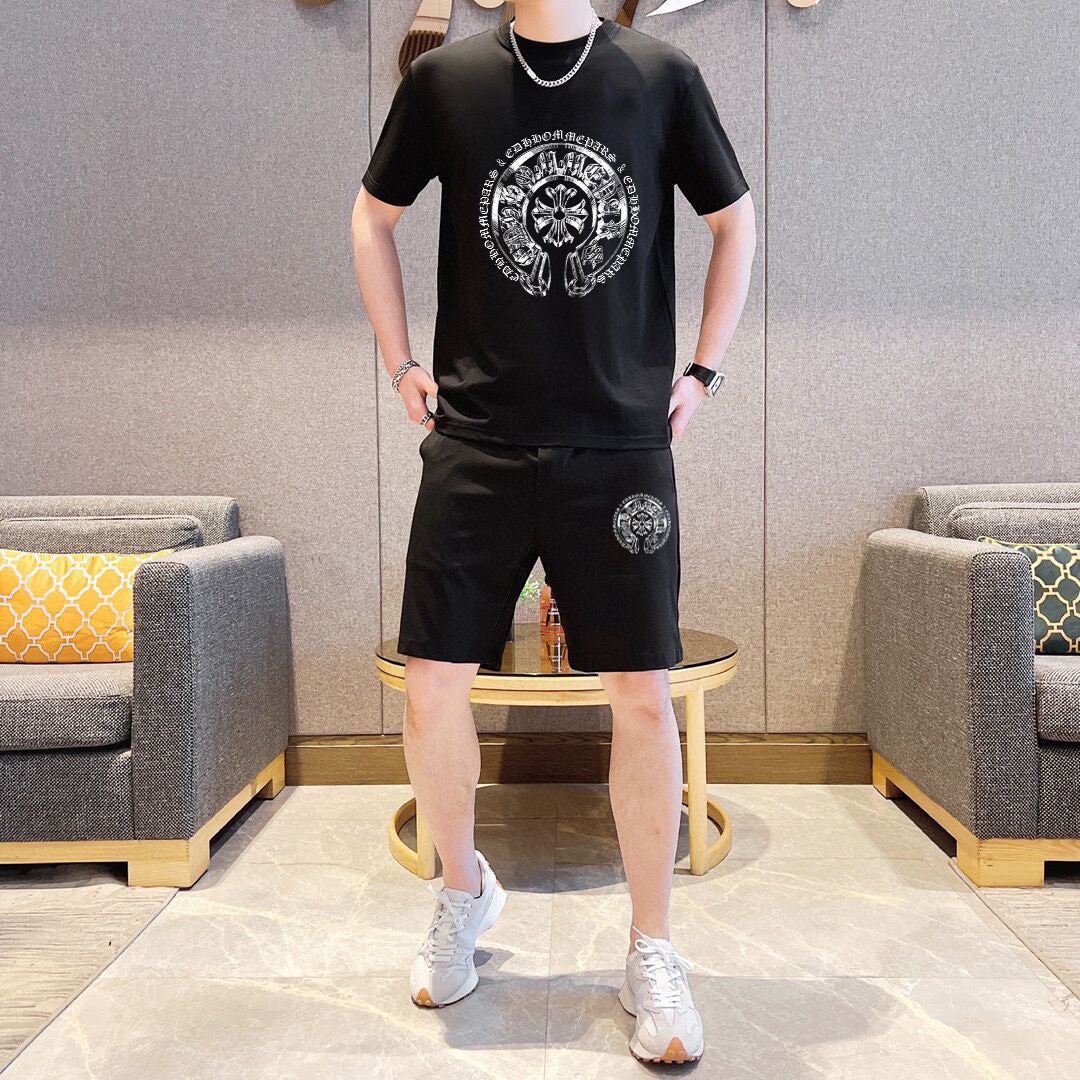 Chrome Hearts 品牌【ChampionHearts 克罗心】 2025新款男士短袖短裤套装 销售 市面高端版本 手感细腻柔软 让你穿着更加舒适 立体裁剪版型超赞 尺码:M-5XL下单请报身高体重