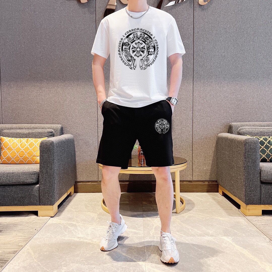 Chrome Hearts 品牌【ChampionHearts 克罗心】 2025新款男士短袖短裤套装 销售 市面高端版本 手感细腻柔软 让你穿着更加舒适 立体裁剪版型超赞 尺码:M-5XL下单请报身高体重