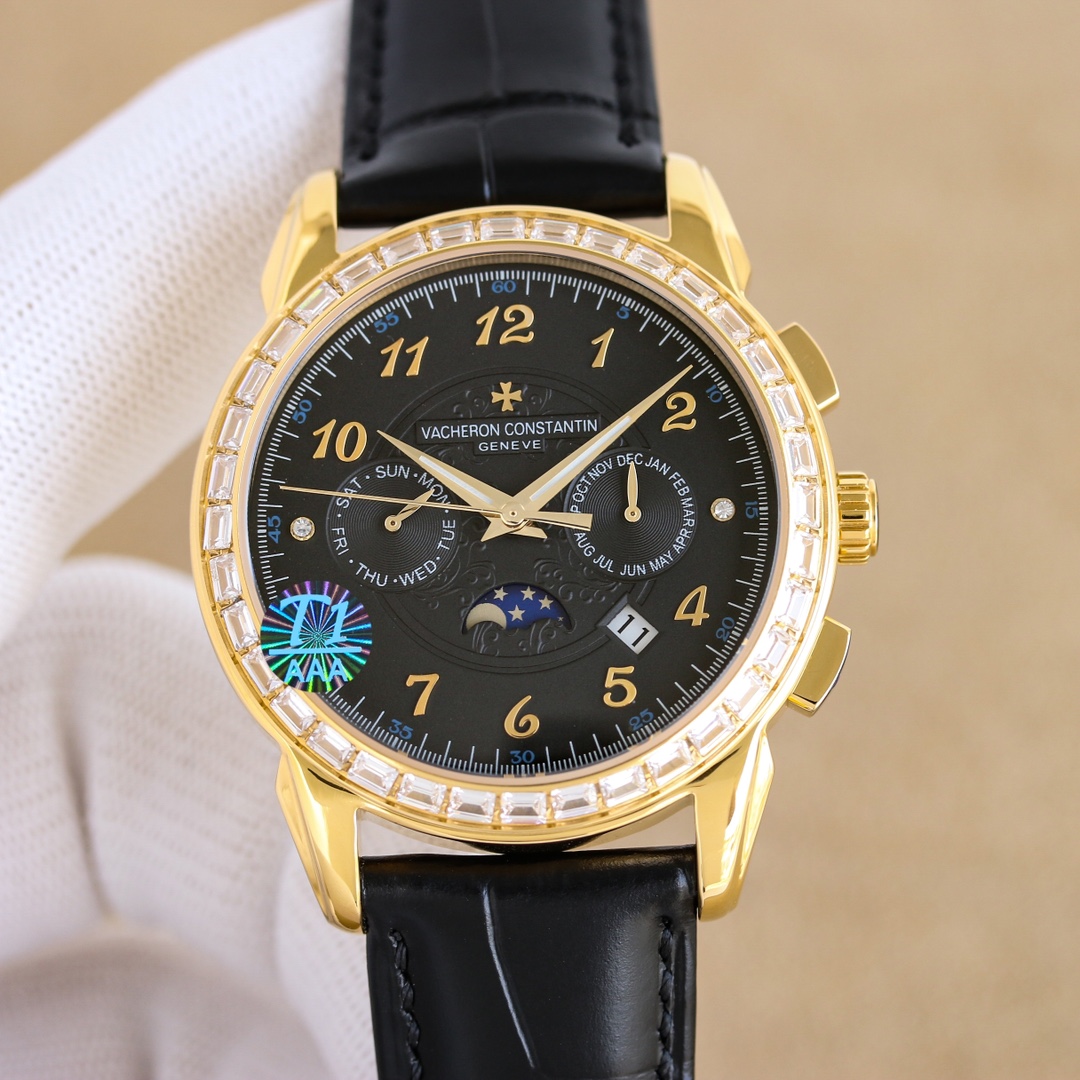 NO:552750,Platinum Diamond 50 TWFactory, Taiwan factory masterpiece, brand new V2 upgraded version!  The highest version on the market, the Jiangshi Heritage Series 5000T/000P_B Perpetual Calendar Multi-Function Watch, 1 is equipped with the same movement as the genuine product, the balance wheel is exactly the same as the genuine product, and all functions can be used normally. 2 The four corner curvature of the case has been improved, the color curvature of the dial is more consistent, the 12 scales are polished more delicately, and the whole is closer to the counter!  3. Paired with Italian cowhide, it makes the wrist more fit and comfortable!  The Vacheron Constantin Heritage Series produced by the TW factory incorporates the most unique DNA of Vacheron Constantin. It is a symbol of Vacheron Constantin's ultimate elegance and fully embodies the purest tradition of the fine watchmaking industry!  Suitable for various business occasions, simple and refined yet elegant!  TW's exquisite replica, please appreciate it!  ,,vacheron,cowhide19860909白 金 钻50 TWFactory,台湾厂力作,全新V2升级版！市场最高版本江诗传袭系列5000T/000P_B万年历多功能腕表,1搭载与正品一致机芯,摆轮与正品完全一致,所有功能均可正常使用.2对表壳的四个角弧度进行改善,表盘颜色弧度更契合,12个刻度打磨更细腻,整体更贴近专柜！3搭配意大利牛皮让手腕更贴合舒适！TW工厂出品的江诗.丹顿传袭系列融汇了江诗.丹顿最独特的DNA,是江诗丹顿极致优雅的象征,充分体现了高级制表业最纯粹的传统！适合各种商务场合,简敛精致不失优雅！TW精品复刻,敬请品鉴！,,vacheron,cowhide,Watch