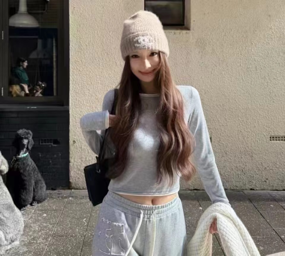 NO:553192,Chanel official website quality Chanel autumn and winter wool hat recommended by Internet celebrity fashion bloggers, Xiaohongshu hot style, super soft and comfortable knitted hat with excellent elasticity!  Hats, bucket hats, baseball caps, knitted hats, hats, chanel, chanel, espadrilles, hats19860909Chanel官网品质香奈儿秋冬网红时尚博主推荐款毛线帽,小红书爆款,手感超柔软舒适的针织线帽,弹性极佳！帽子渔夫帽棒球帽针织帽,帽子,chanel,chanel,espadrilles,hats,hat