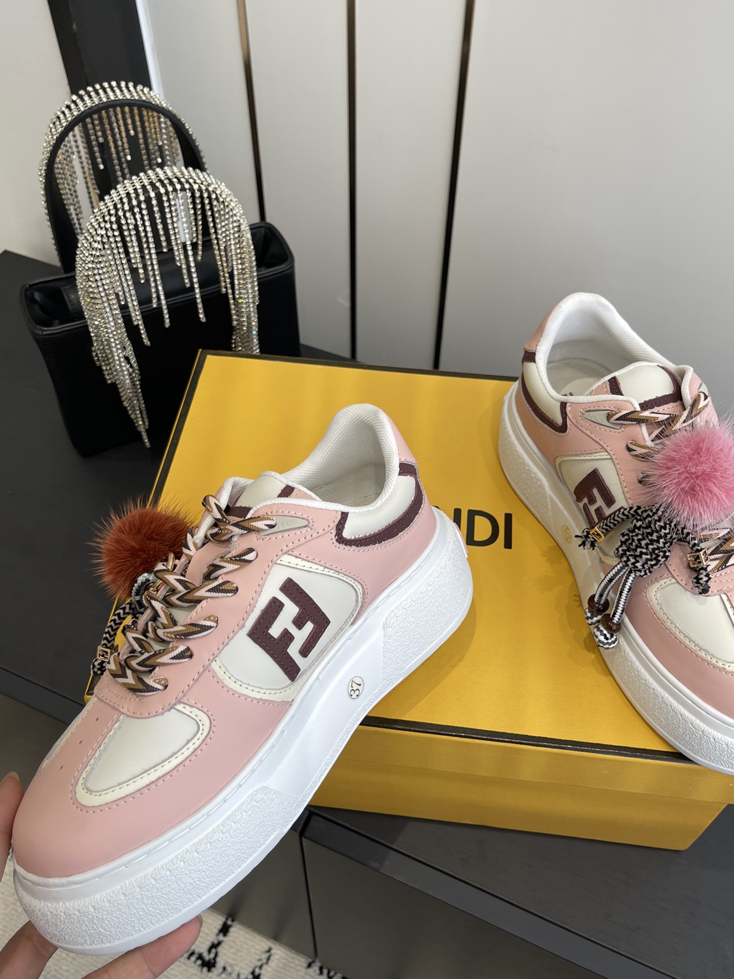 Fendi 380 25ss 厚底match系列 休闲 运动鞋