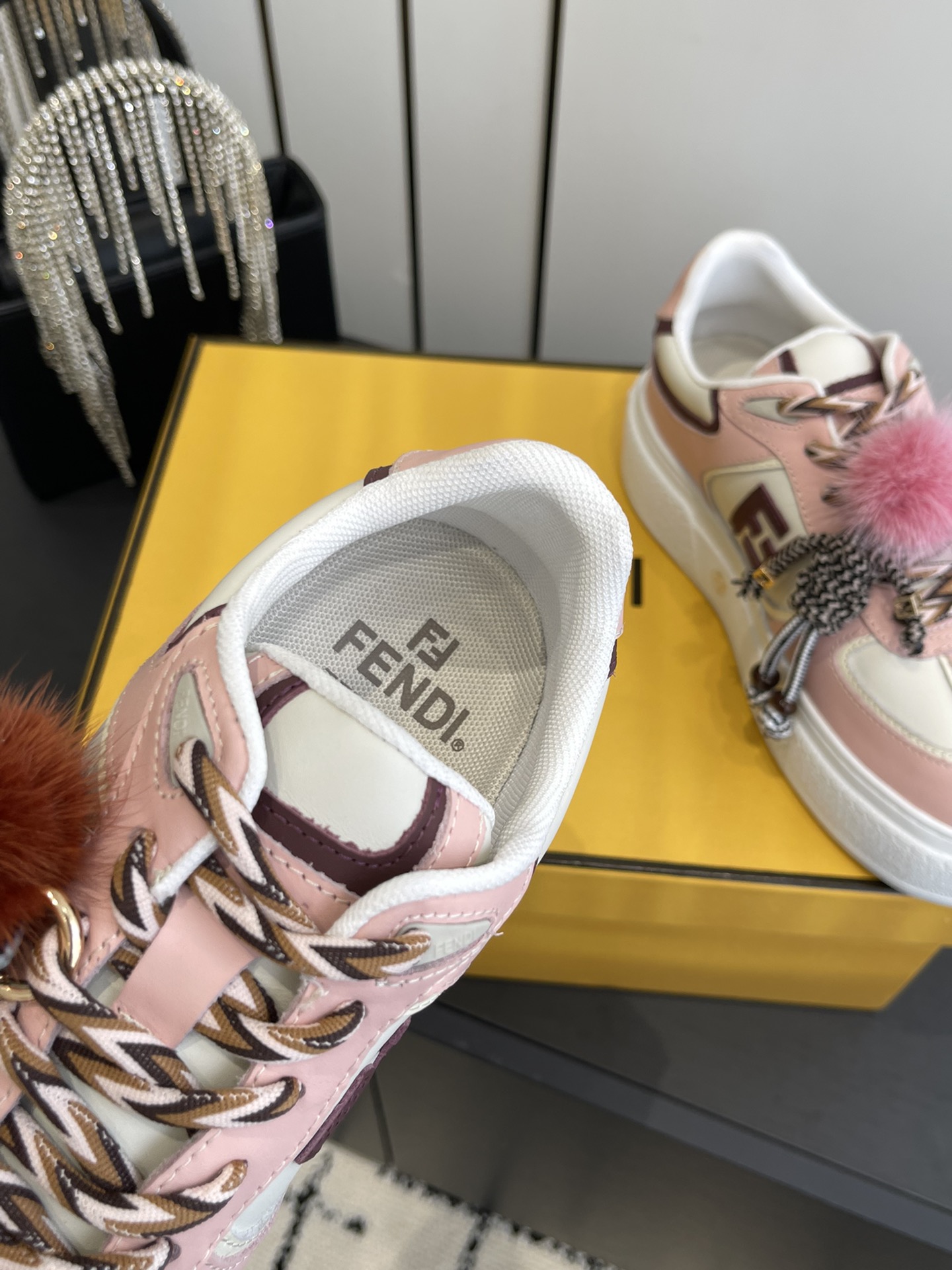 Fendi 380 25ss 厚底match系列 休闲 运动鞋