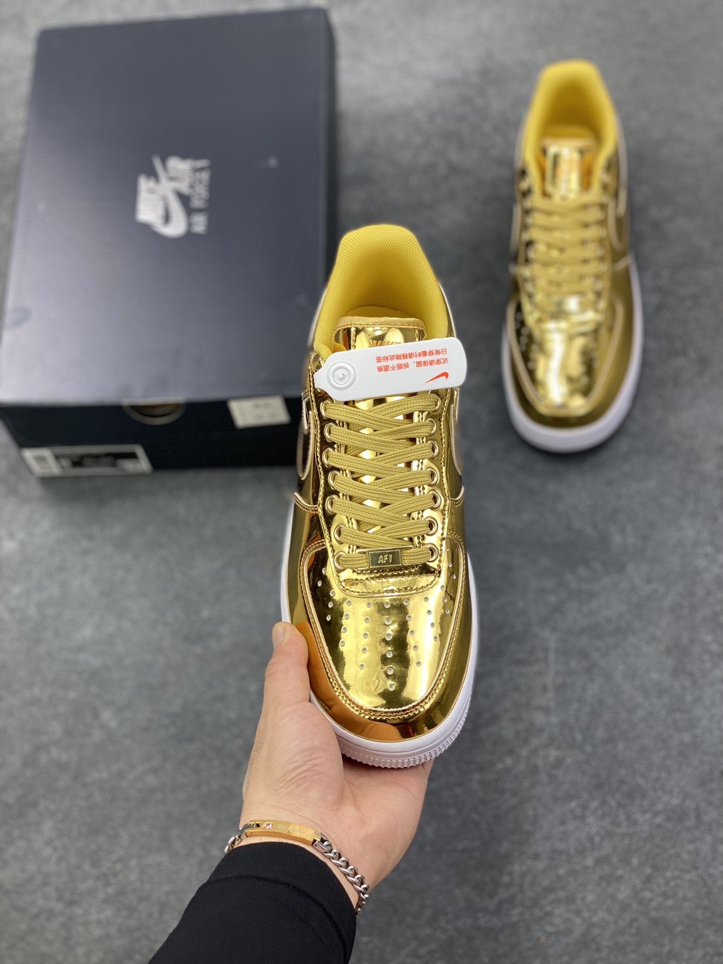 图片[2]-Air Force 1 Low 液态金 原楦头原纸板 打造纯正空军版型 #专注外贸渠道 全掌内置蜂窝气垫 #原盒配件 原厂中底钢印、拉帮完美 货号：CQ6566-700 尺码：36 36.5 37.5 38 38.5 39 40 40.5 41 42 42.5 43 44 44.5 45-选品中心