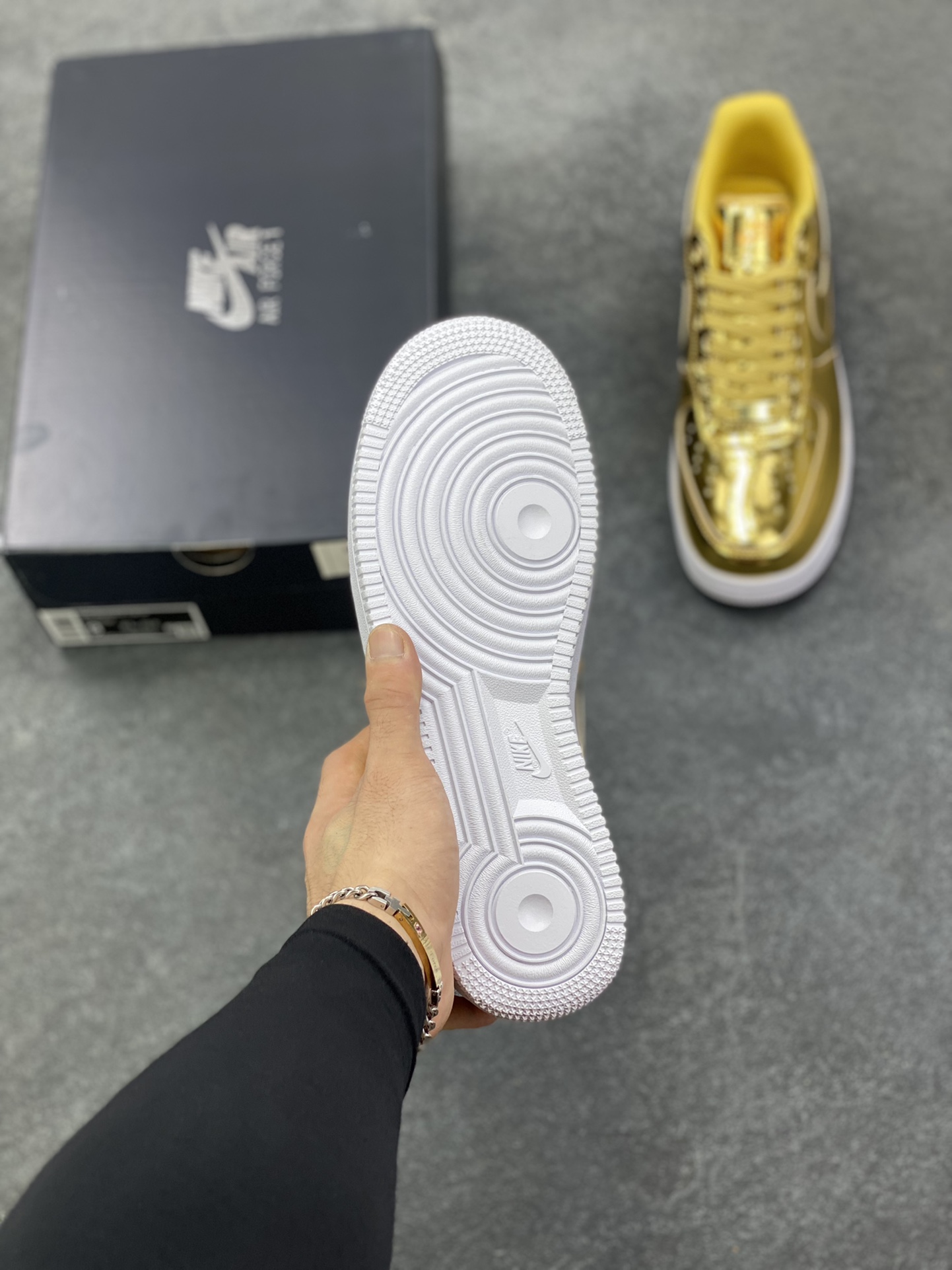 图片[5]-Air Force 1 Low 液态金 原楦头原纸板 打造纯正空军版型 #专注外贸渠道 全掌内置蜂窝气垫 #原盒配件 原厂中底钢印、拉帮完美 货号：CQ6566-700 尺码：36 36.5 37.5 38 38.5 39 40 40.5 41 42 42.5 43 44 44.5 45-选品中心