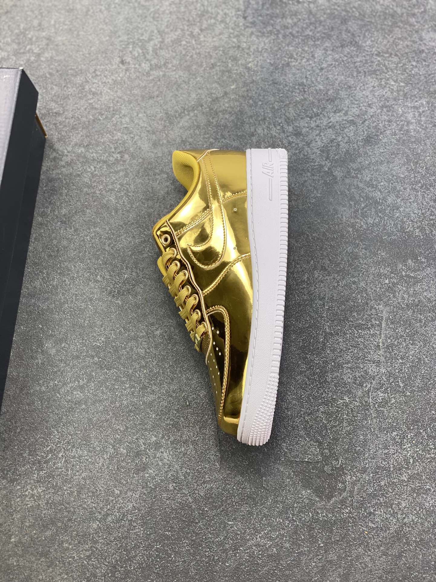 图片[7]-Air Force 1 Low 液态金 原楦头原纸板 打造纯正空军版型 #专注外贸渠道 全掌内置蜂窝气垫 #原盒配件 原厂中底钢印、拉帮完美 货号：CQ6566-700 尺码：36 36.5 37.5 38 38.5 39 40 40.5 41 42 42.5 43 44 44.5 45-选品中心