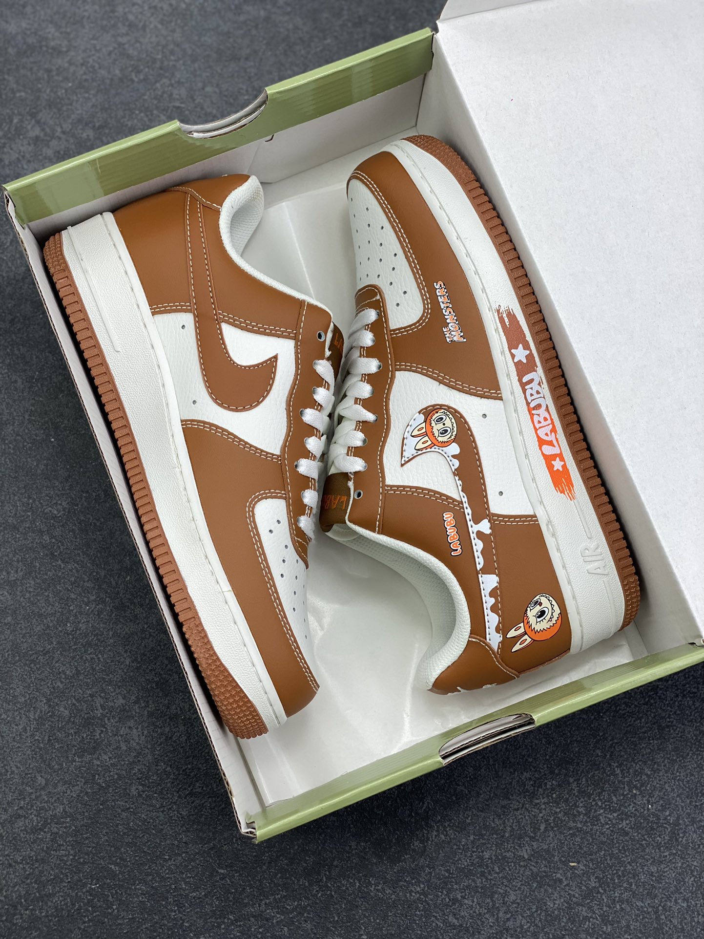 图片[9]-NIke Air Force 1 \’07 Low “栗色涂鸦拉布布”空军一号 低帮 运动鞋 休闲鞋 折边针车 工艺难度大 原楦头原纸板 原装鞋盒 定制五金配件 内置全掌气垫 原厂鞋底 货号：KJ5188-003 尺码：36 36.5 37.5 38 38.5 39 40 40.5 41 42 42.5 43 44 44.5 45-选品中心