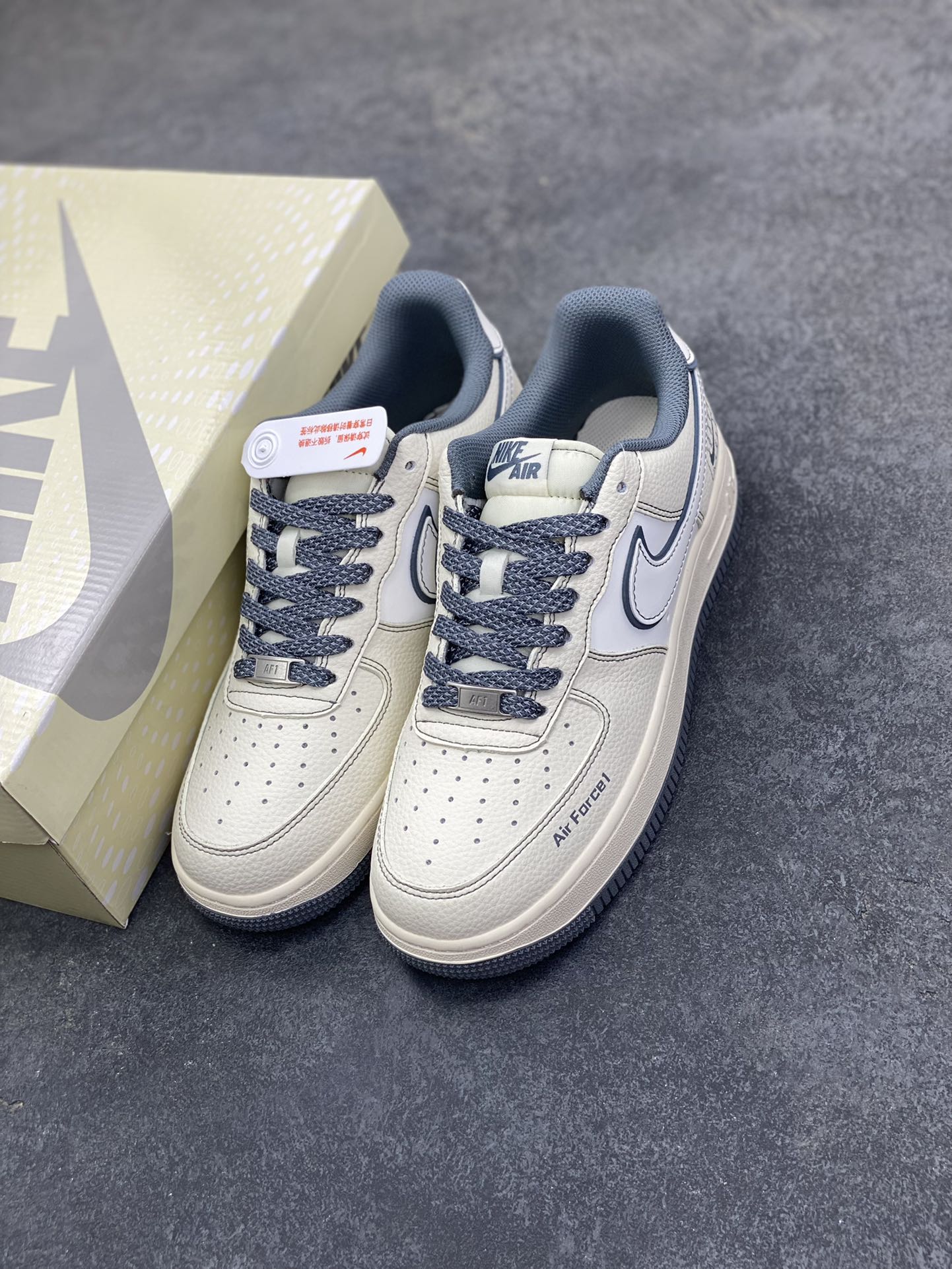 图片[8]-NIke Air Force 1 \’07 Low “NIKE——米深灰兔八哥”空军一号 低帮 运动鞋 休闲鞋 折边针车 工艺难度大 原楦头原纸板 原装鞋盒 定制五金配件 内置全掌气垫 原厂鞋底 货号：JP8028-014 尺码：36 36.5 37.5 38 38.5 39 40 40.5 41 42 42.5 43 44 44.5 45-选品中心
